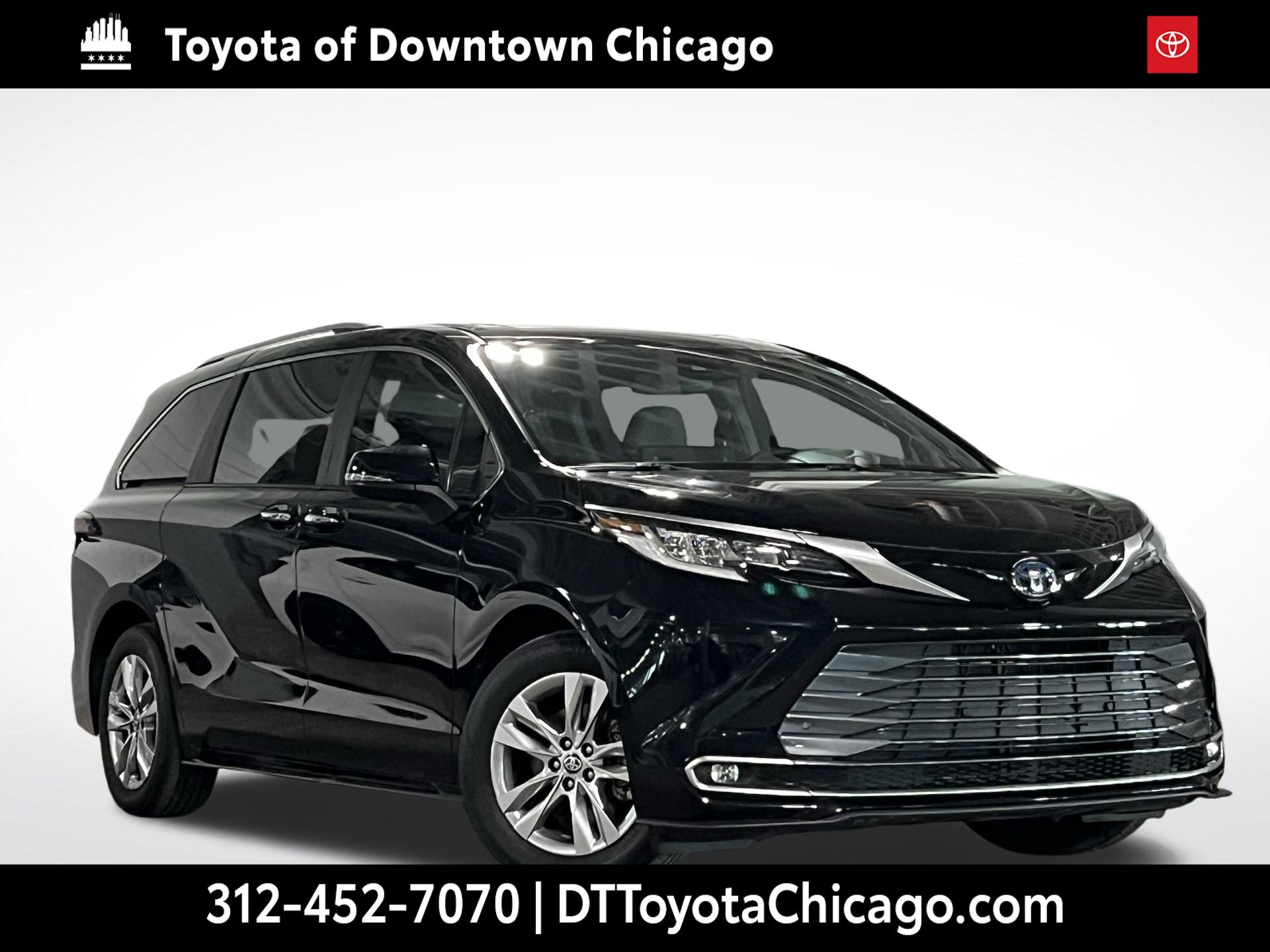 Midnight Black Metallic 2023 Toyota Sienna Minivan Front-Wheel Drive Continuously Variable Transmission