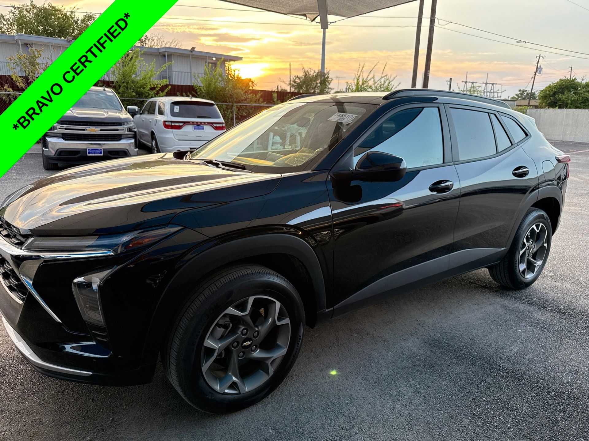 Mosaic Black Metallic 2025 Chevrolet Trax SUV / Crossover Front-Wheel Drive 6-Speed Automatic