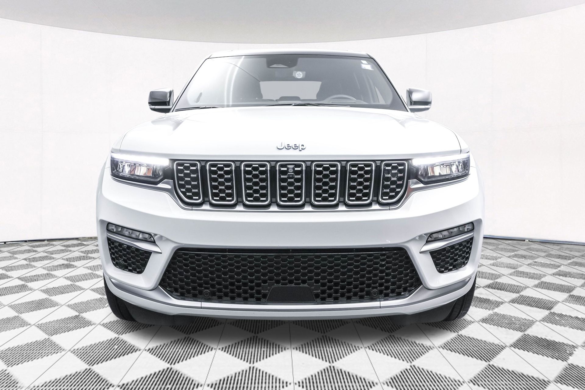 2022 JEEP GRAND CHEROKEE - Image 38