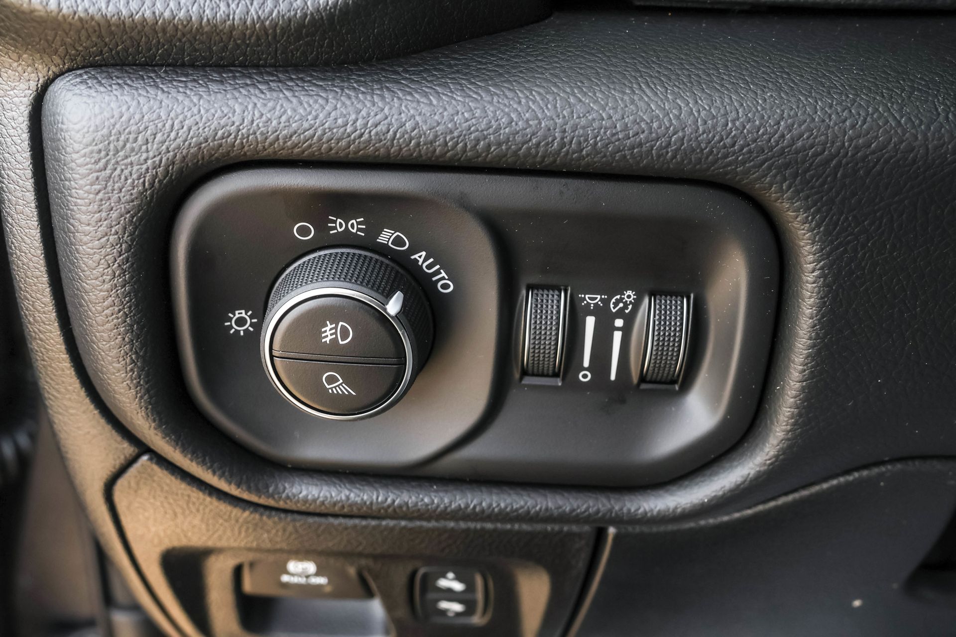 2026 RAM 1500 - Image 26