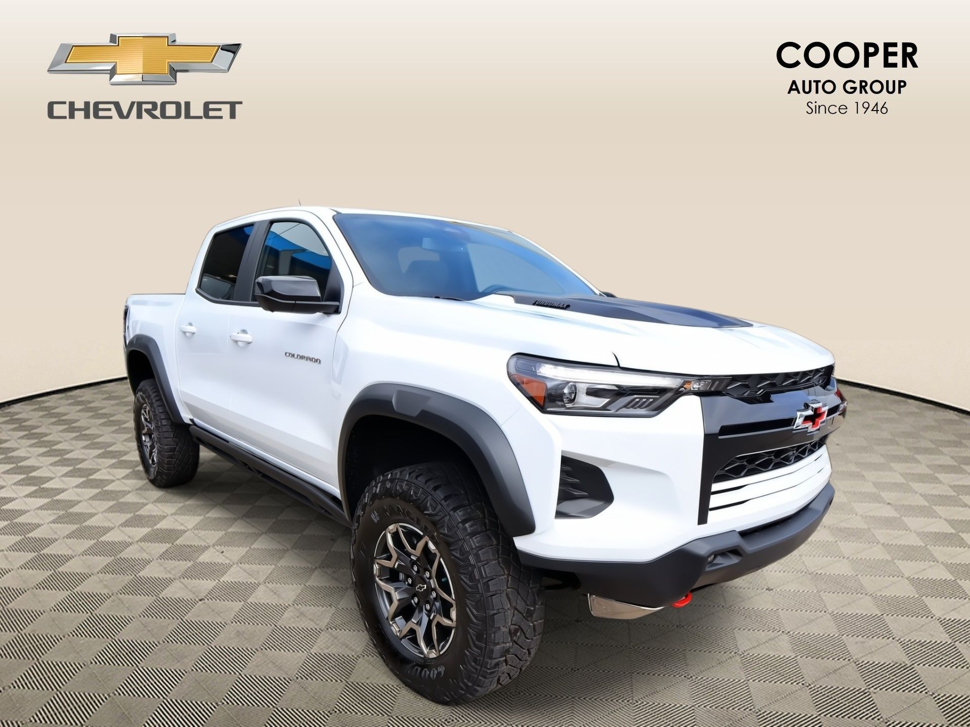 Summit White 2026 Chevrolet Colorado Pickup Truck Four-Wheel Drive 8-Speed Automatic