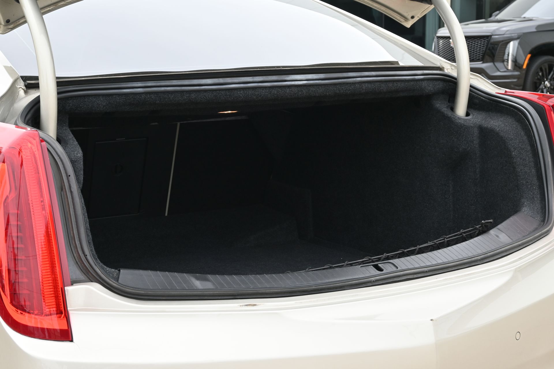 2013 Cadillac XTS Luxury Silver at Emmons Autoplex
