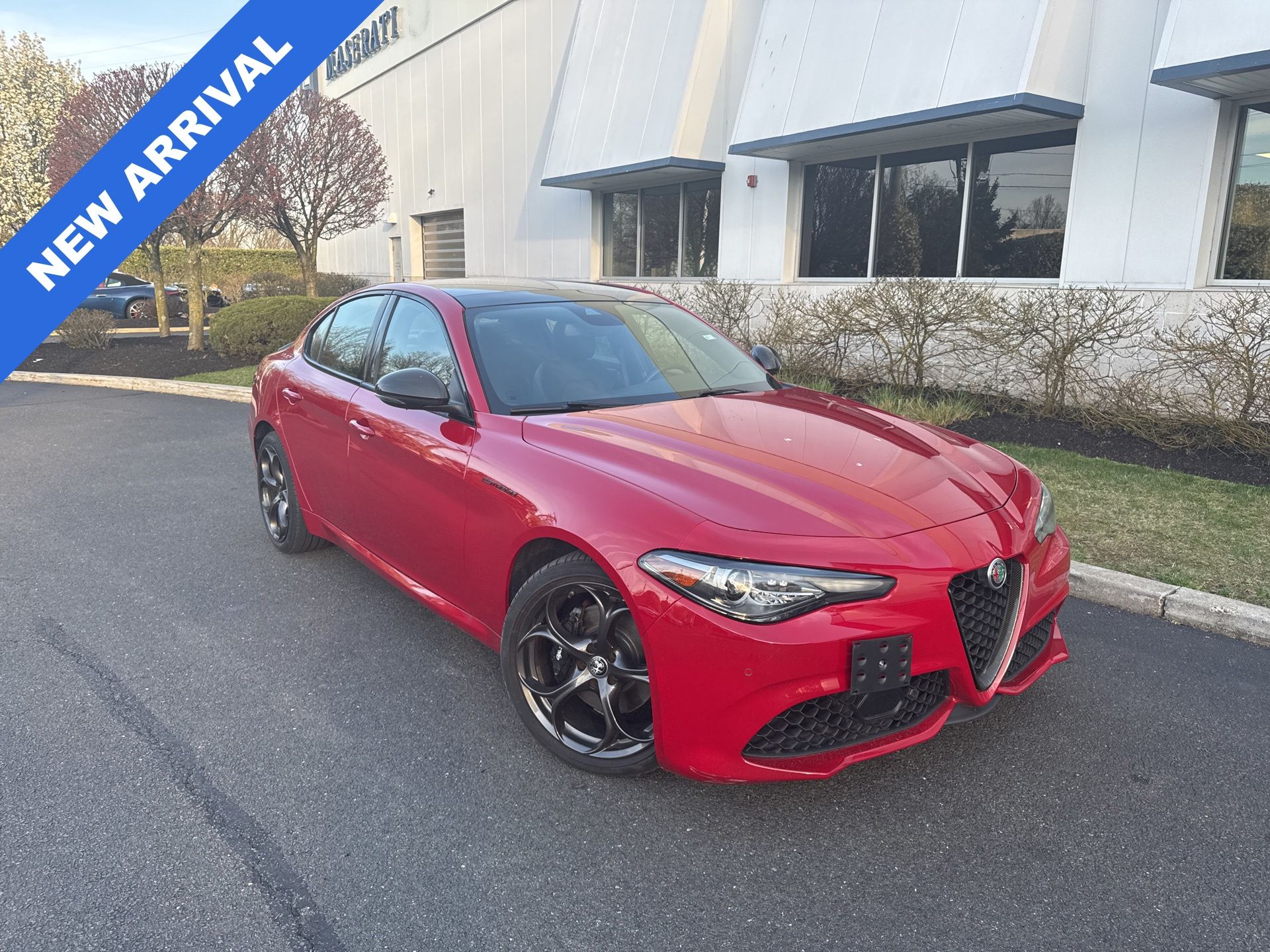 2023 Alfa Romeo Giulia Estrema