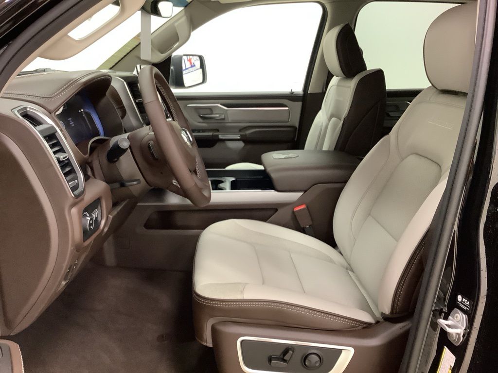 2025 RAM 1500 Laramie - Photo 12