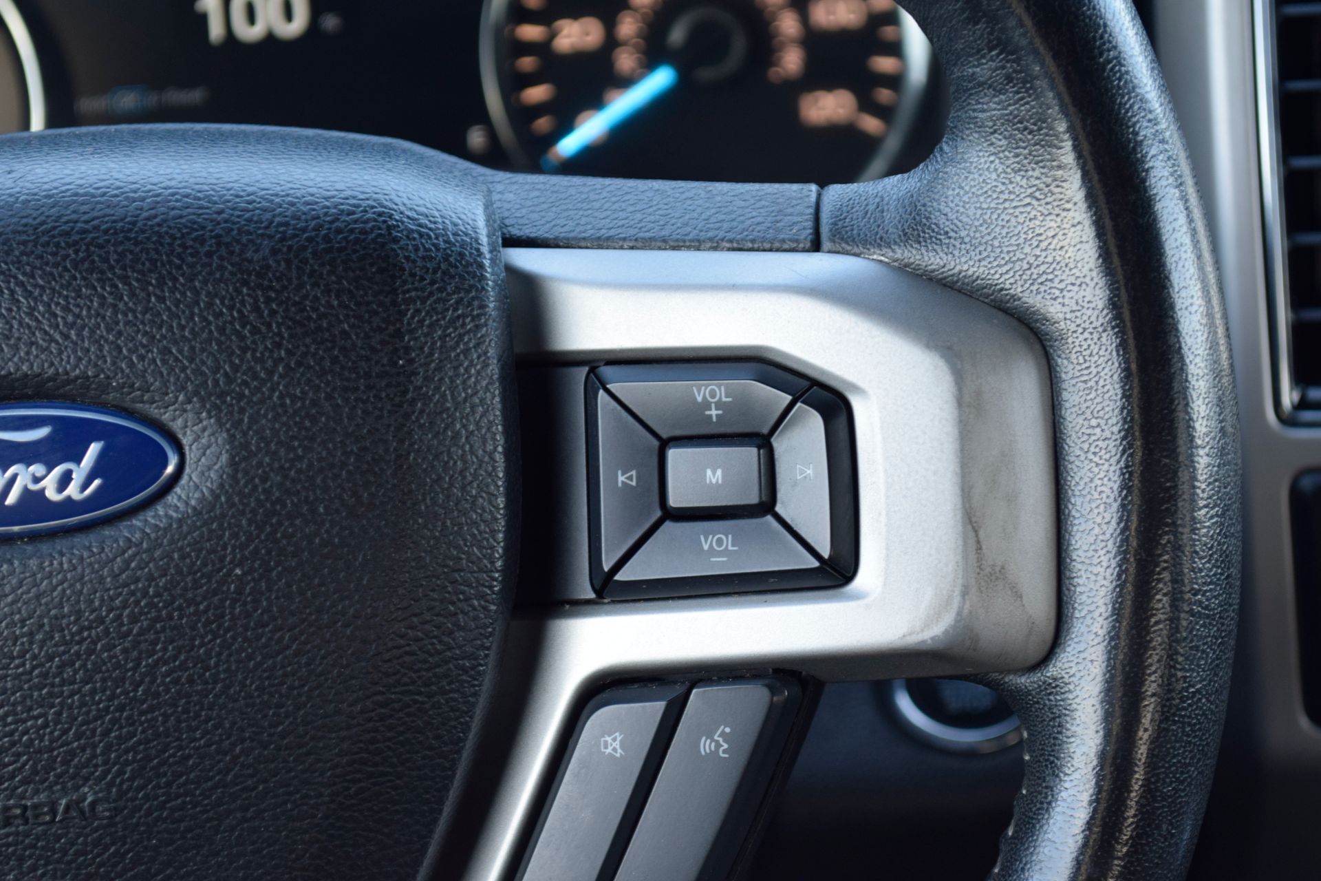 2019 Ford F-150 Lariat - 9