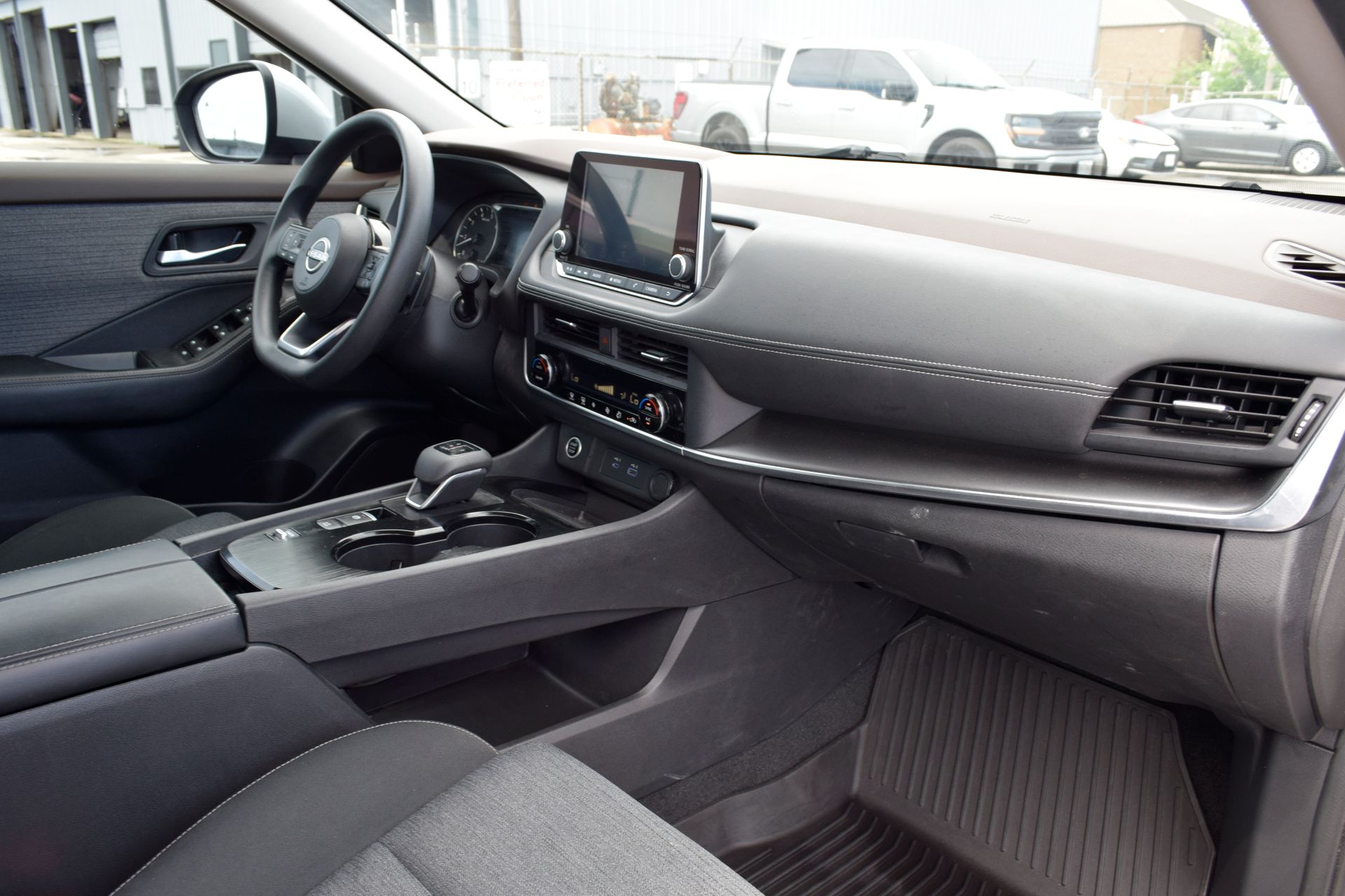 2023 Nissan Rogue SV Silver at Baytown Hyundai