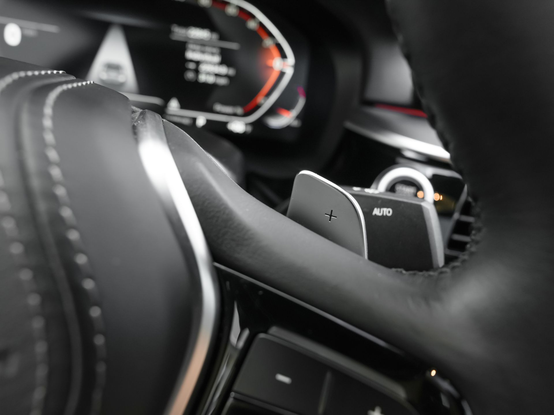 2023 BMW 5 Series 540i - Photo 19