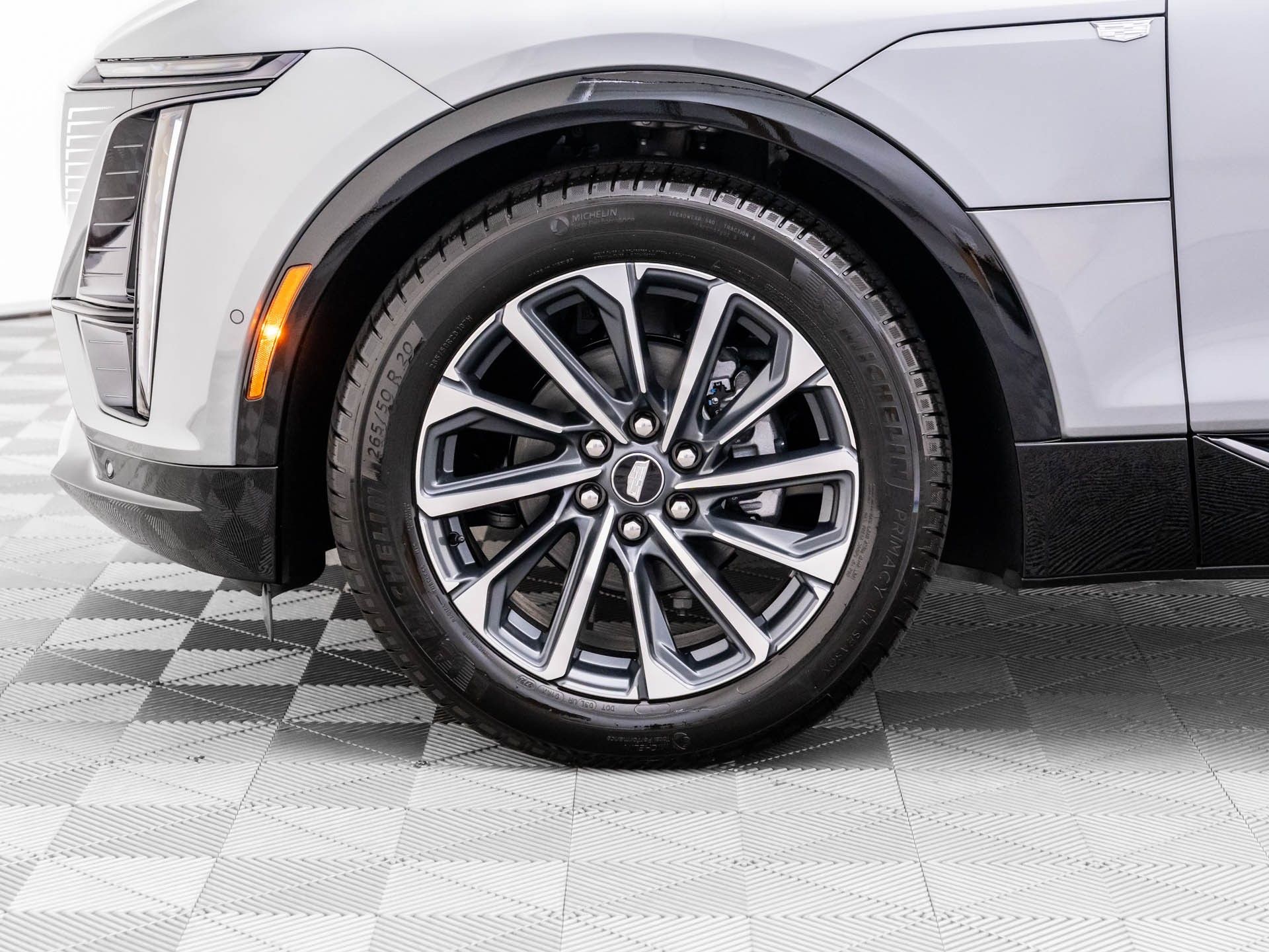 2025 Cadillac LYRIQ Sport photo