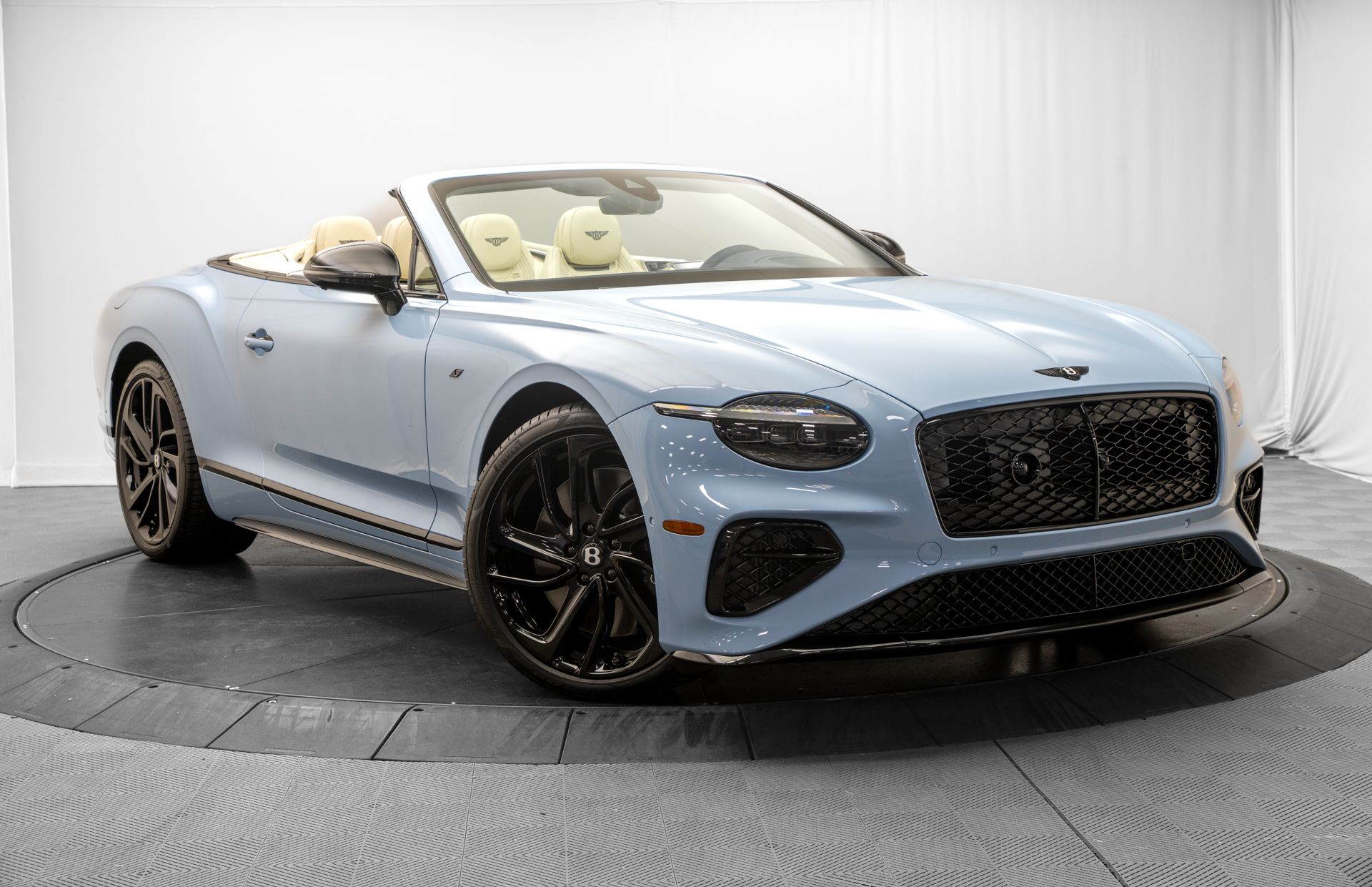 2026 Bentley Continental GTC 