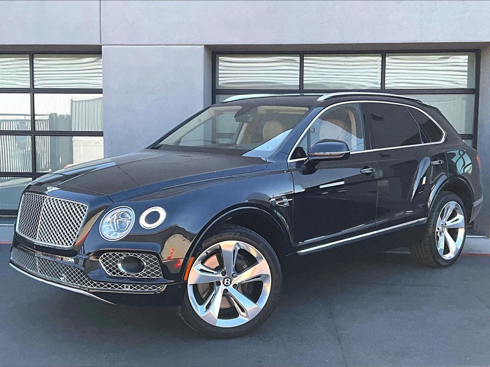 2017 Bentley Bentayga W12 AWD