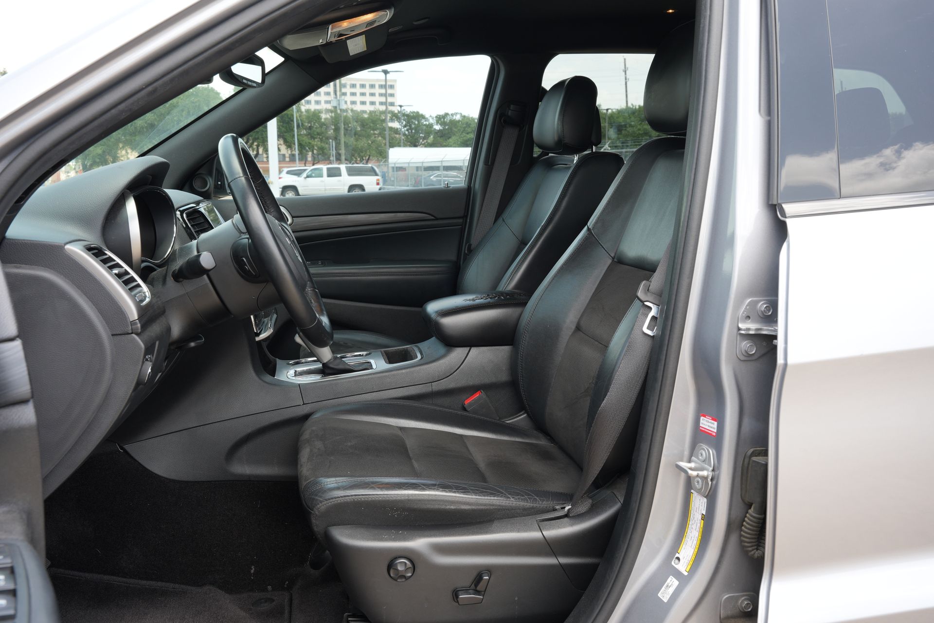 2019 Jeep Grand Cherokee Altitude Silver at AutoSavvy Houston Southwest