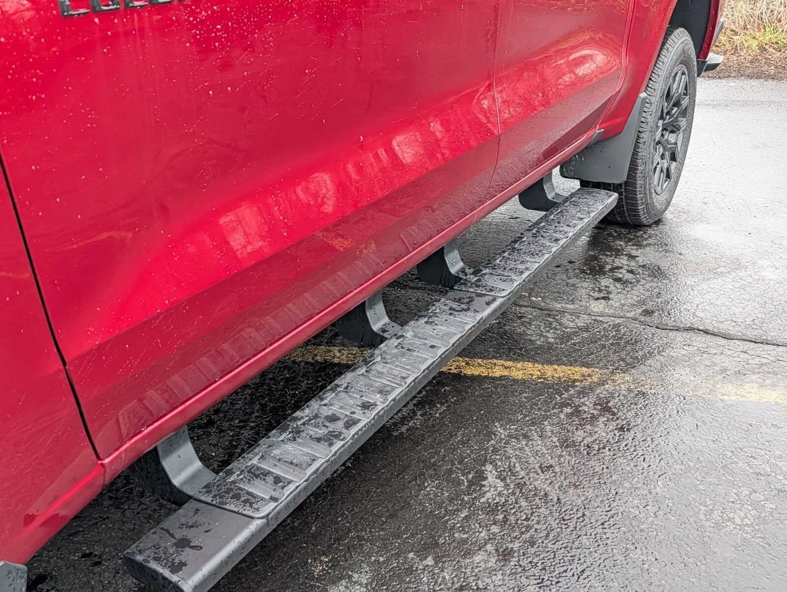 View vehicle photo 4