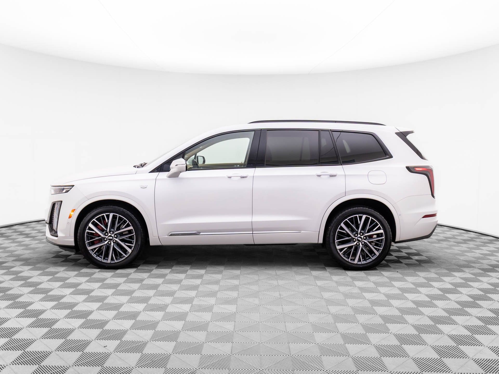 2023 Cadillac XT6 Sport photo