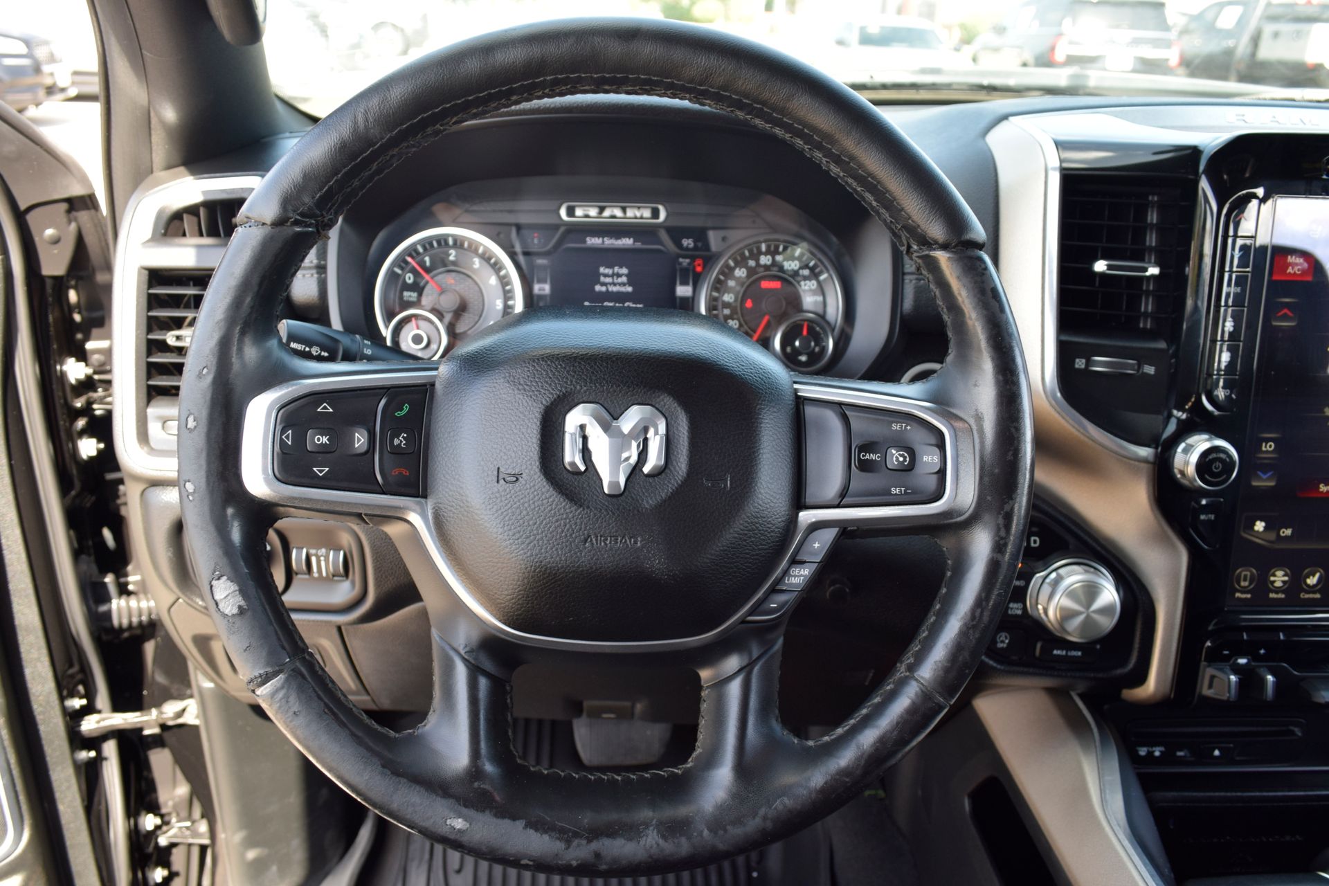 2019 Ram 1500 Laramie - 5