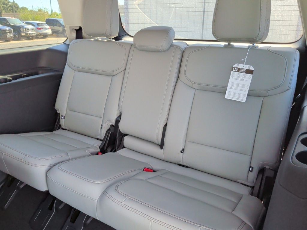 2025 Ford Expedition Active - 10