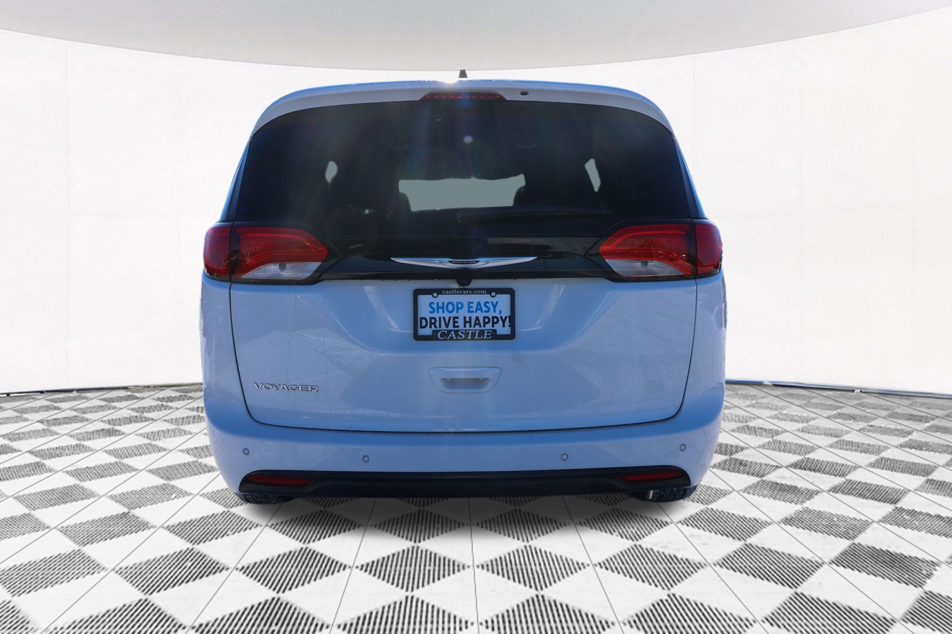 2026 CHRYSLER VOYAGER - Image 12