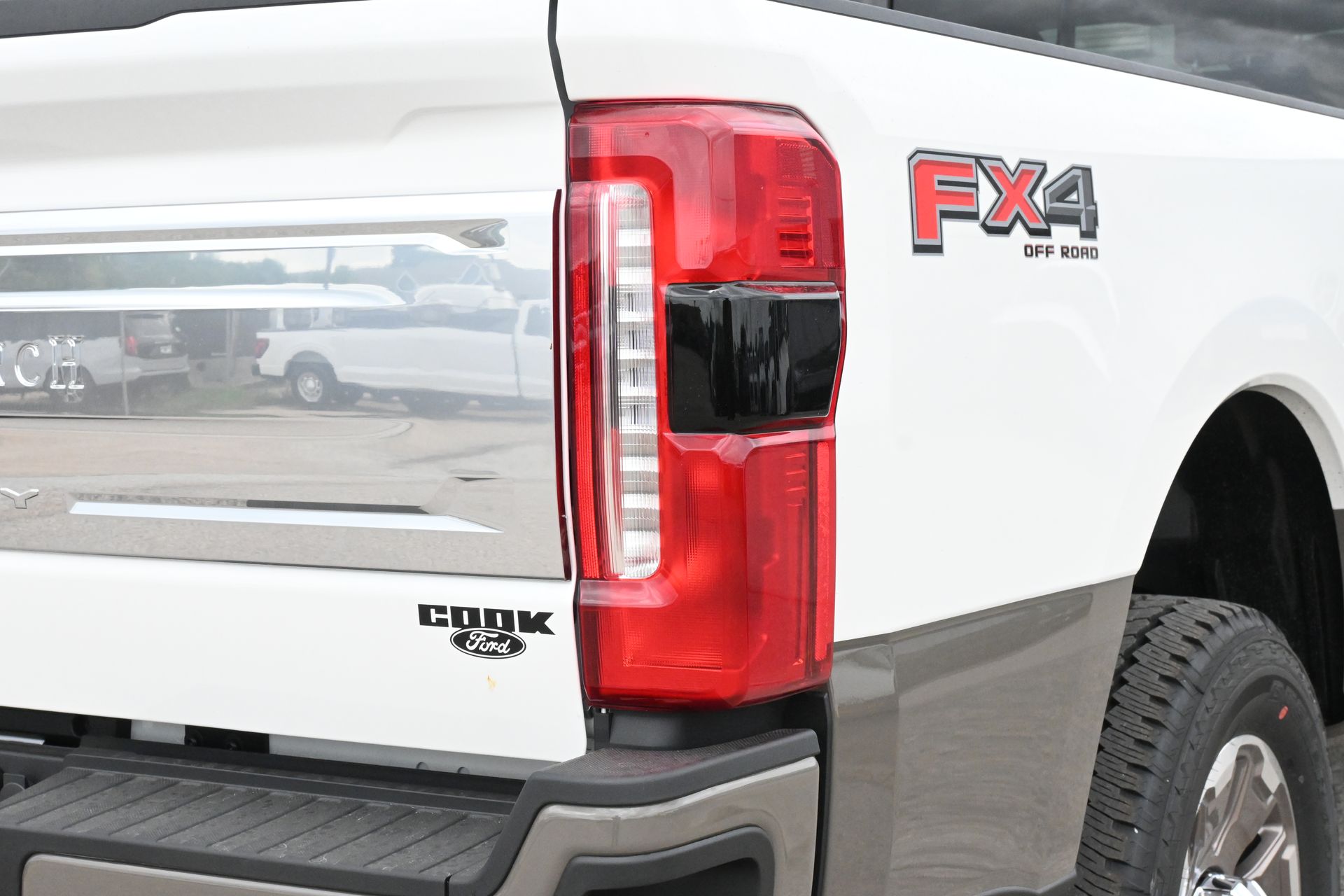 2026 Ford F-350SD King Ranch White at EAG Ford Navasota