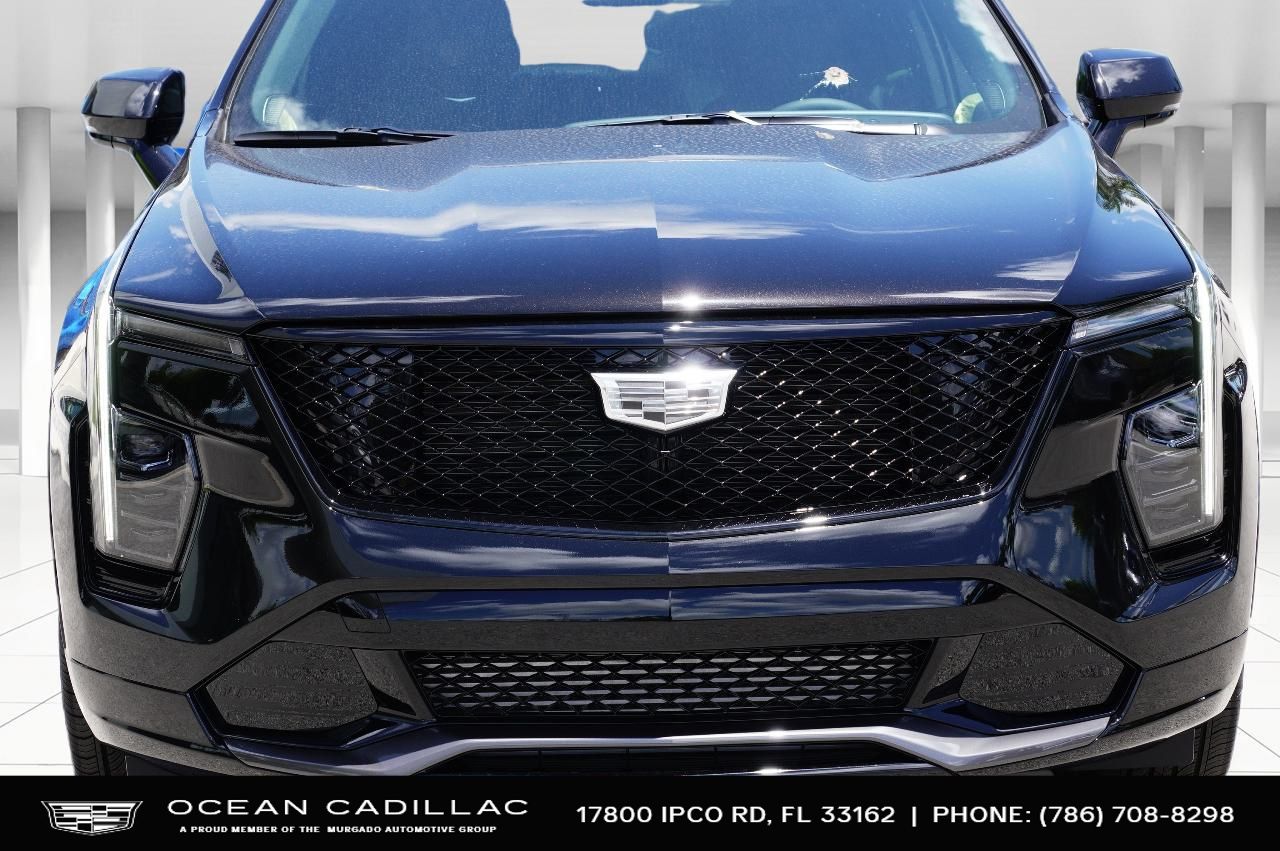 2024 Cadillac XT4 Sport 9