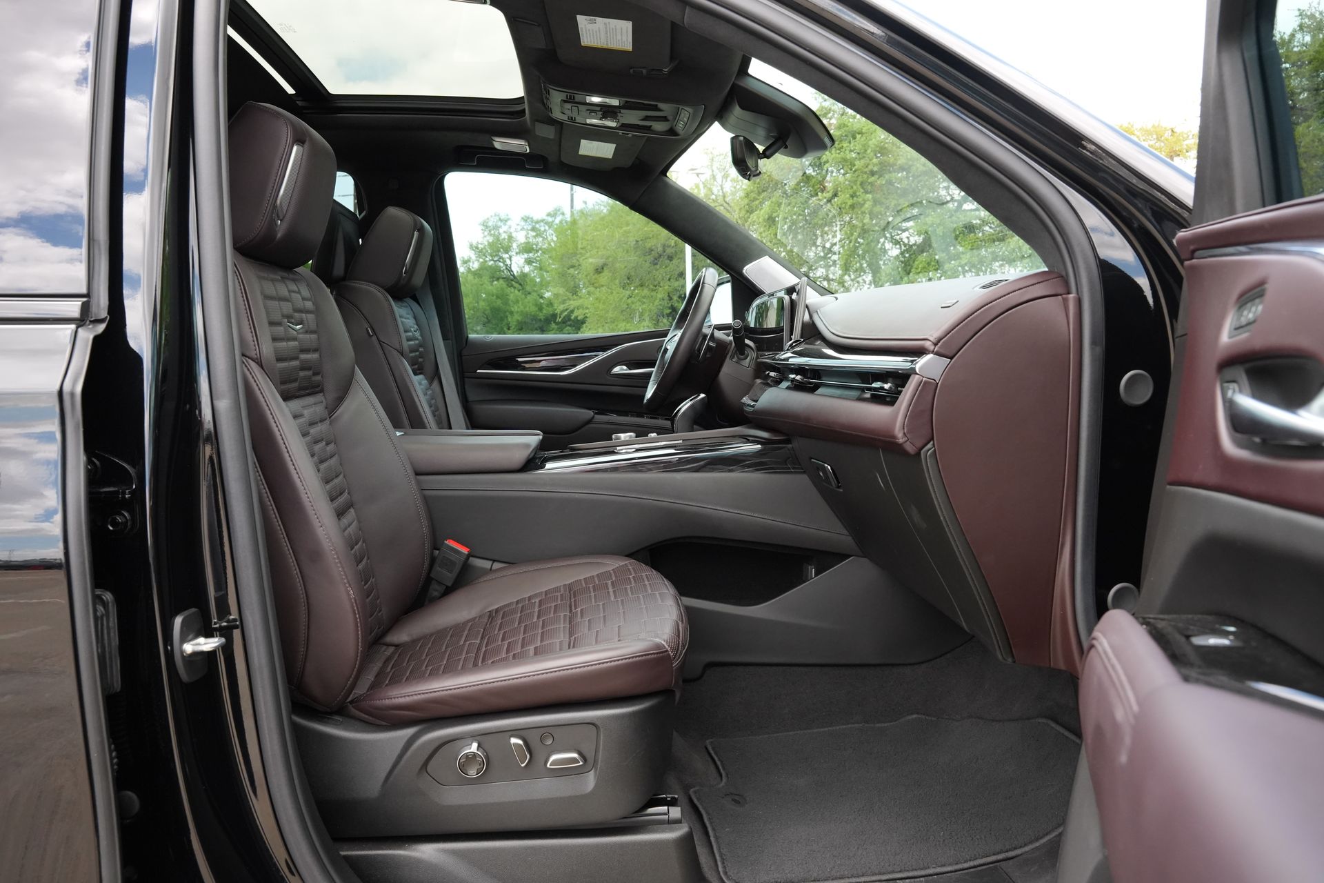 2023 Cadillac Escalade V-Series Black at Bayway Cadillac of The Woodlands