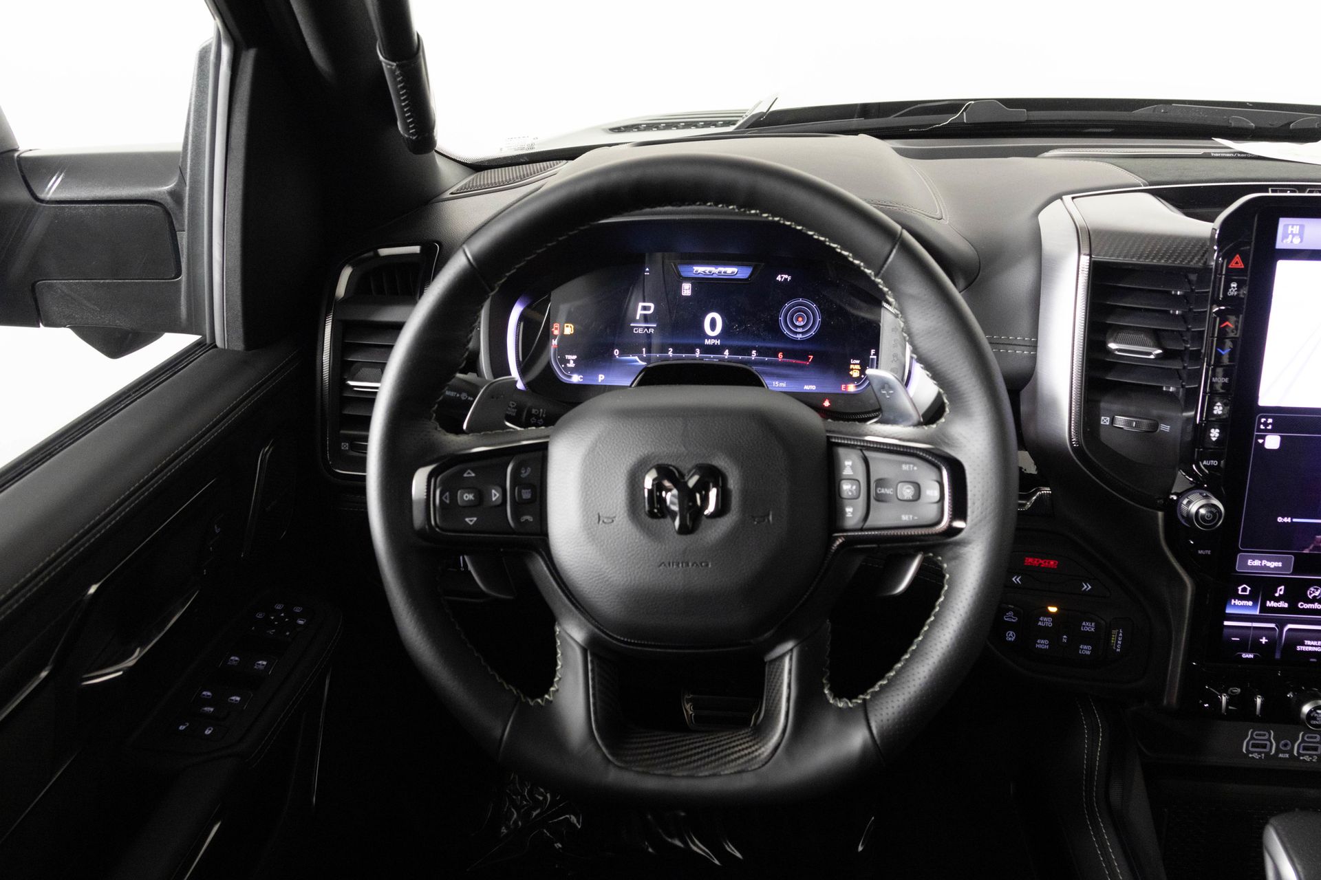 2026 RAM 1500 - Image 27