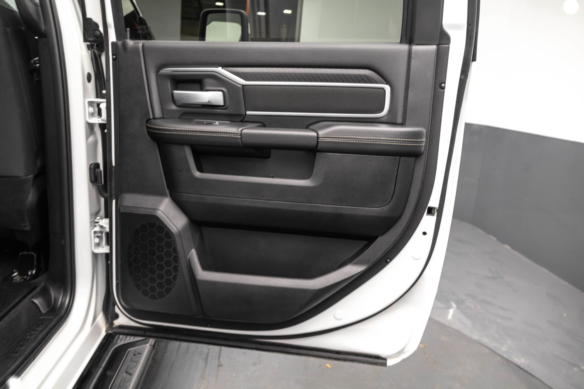 2025 RAM 2500 - Image 41