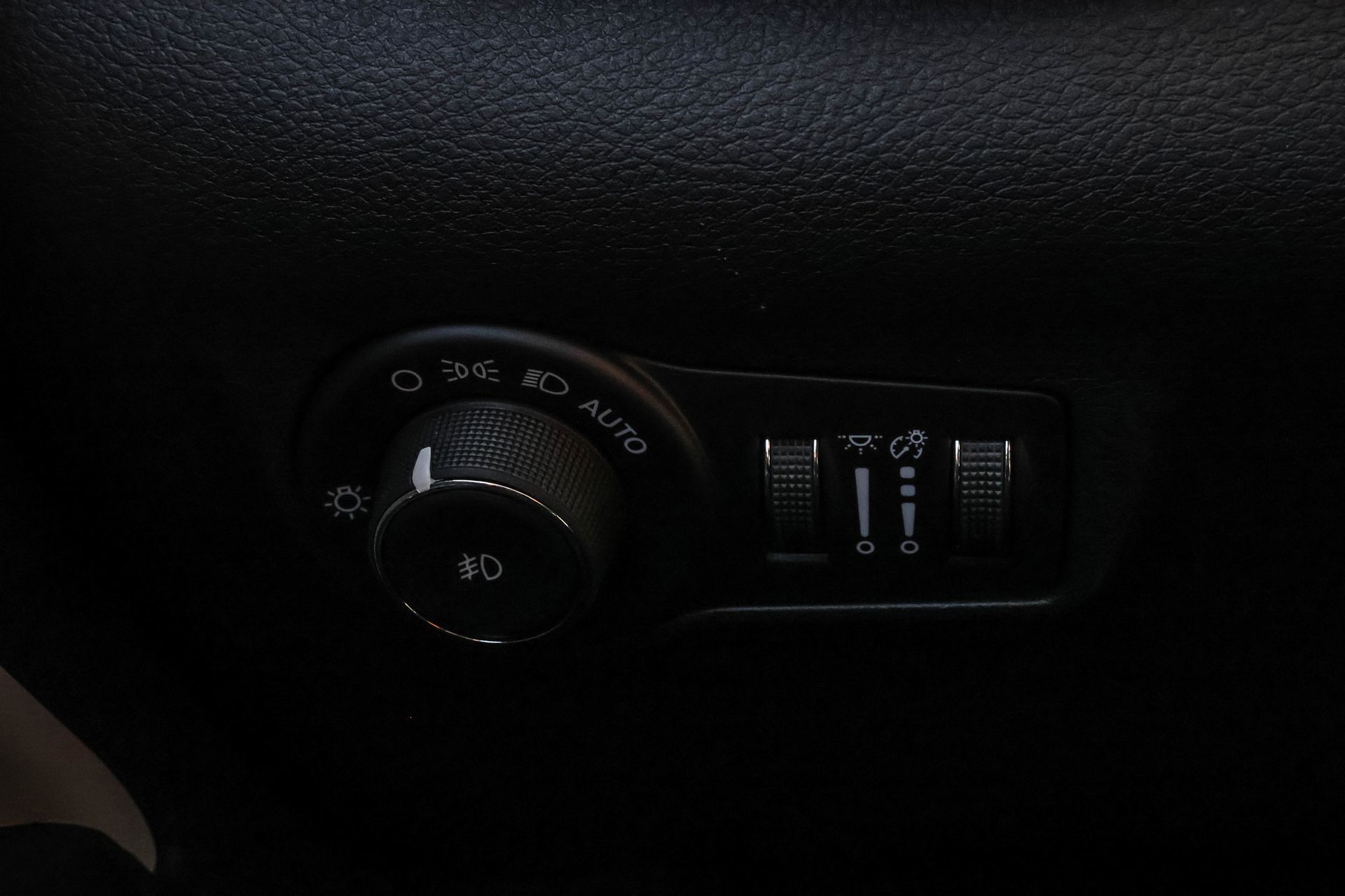 2026 JEEP COMPASS - Image 27