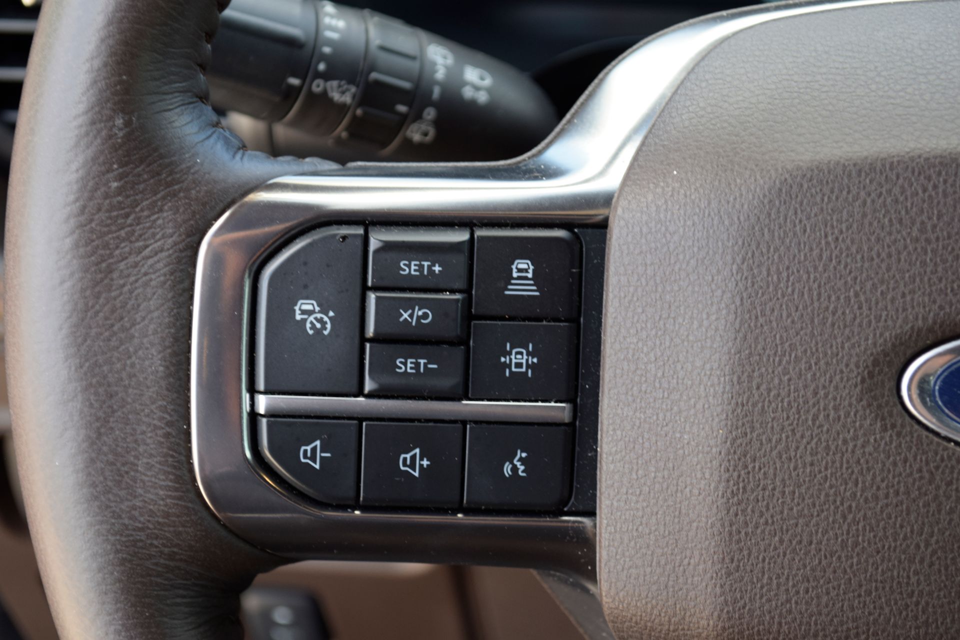 2023 Ford Expedition King Ranch Green at AutoSavvy Houston Southwest