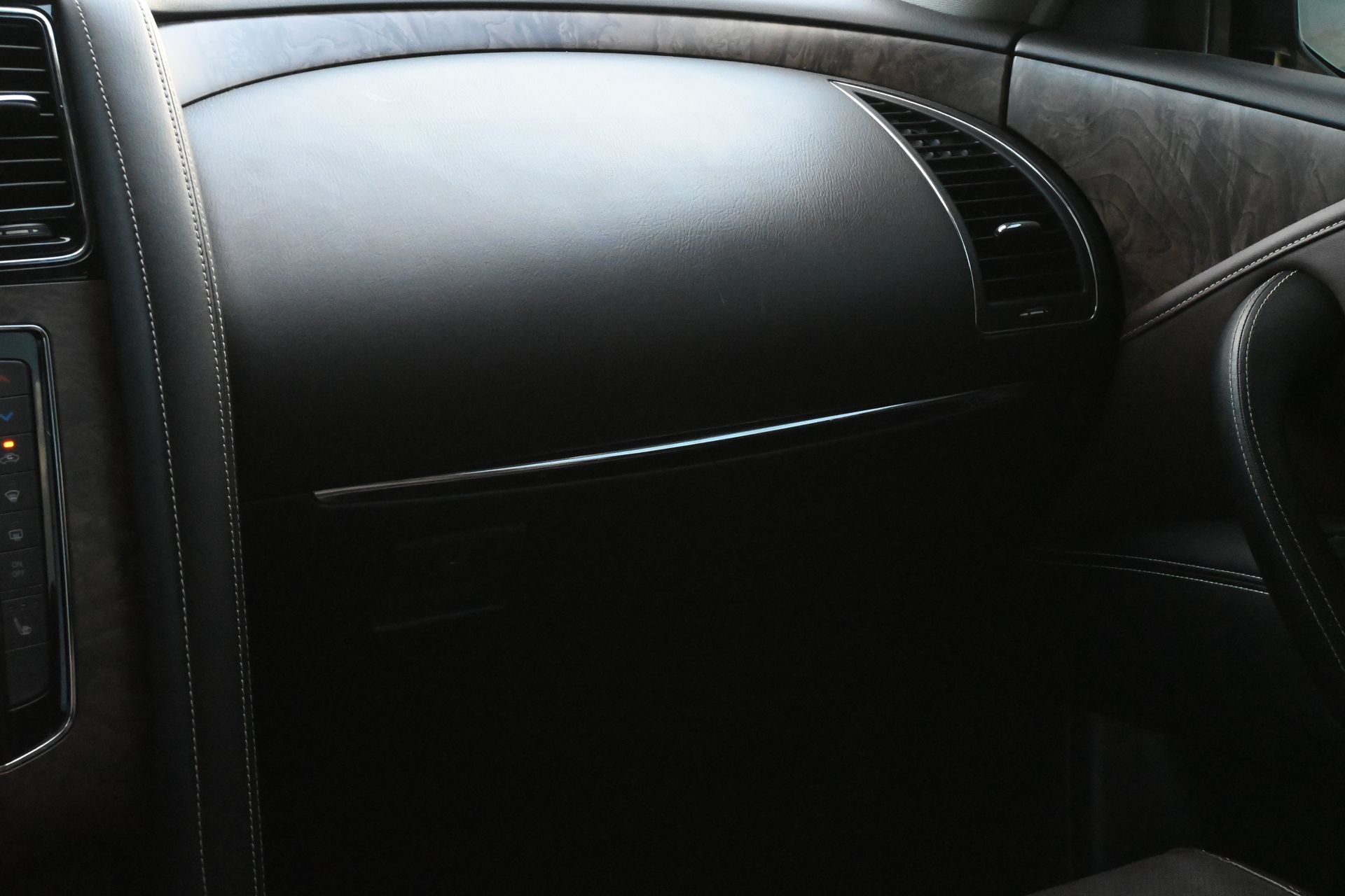 2021 INFINITI QX80 Premium Select White at Westside Lexus