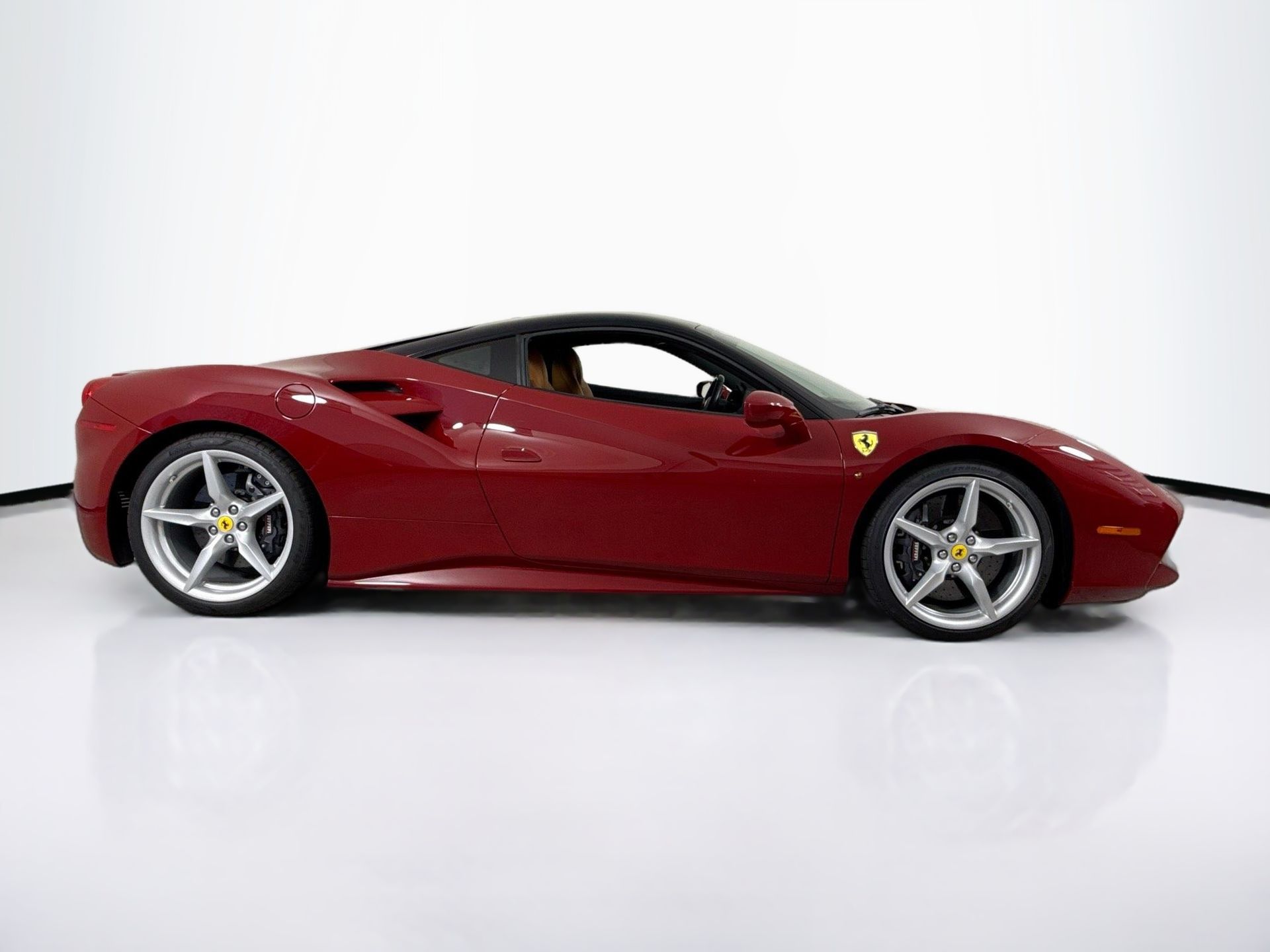 Certified Used 2019 Rosso Mugello Ferrari Base image 8