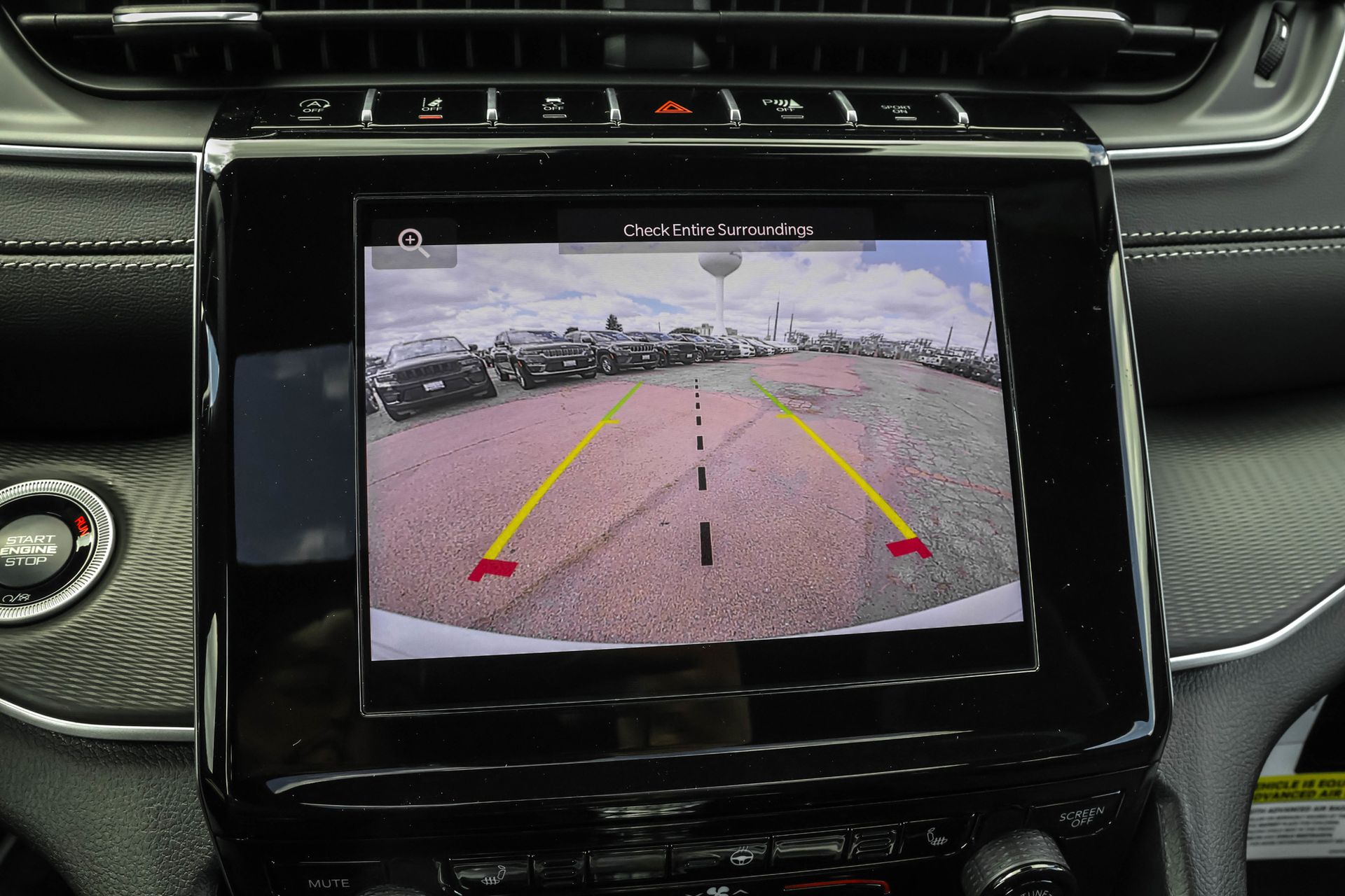 2025 JEEP GRAND CHEROKEE - Image 18