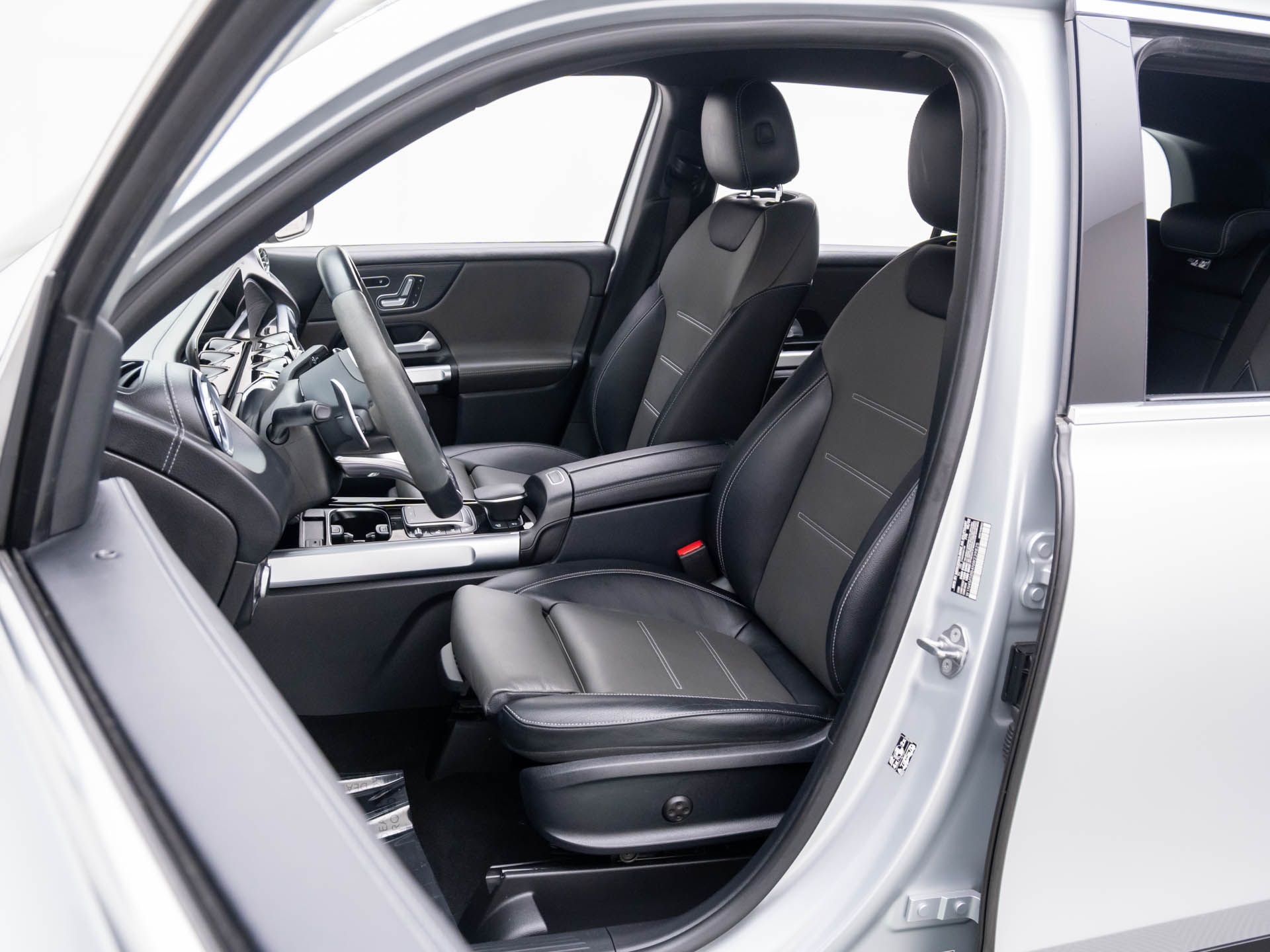 2022 Mercedes-Benz GLB GLB 35 AMG photo