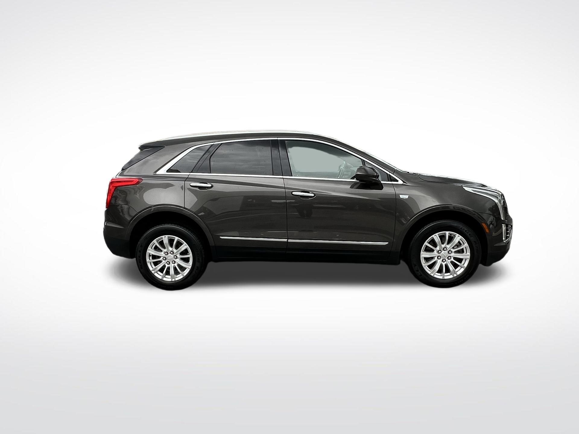 2019 Cadillac XT5 .. 24