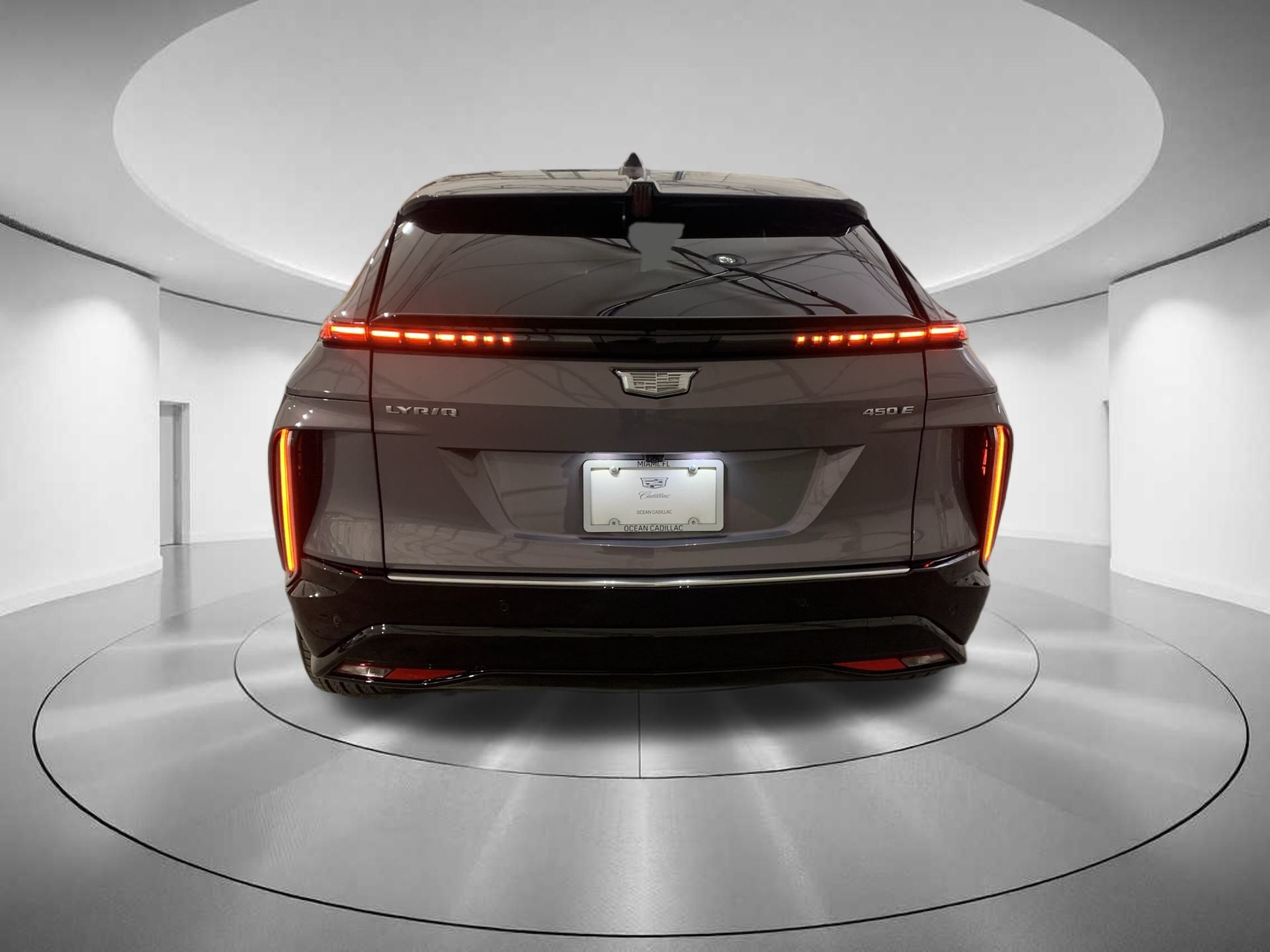 2025 Cadillac LYRIQ Luxury 4