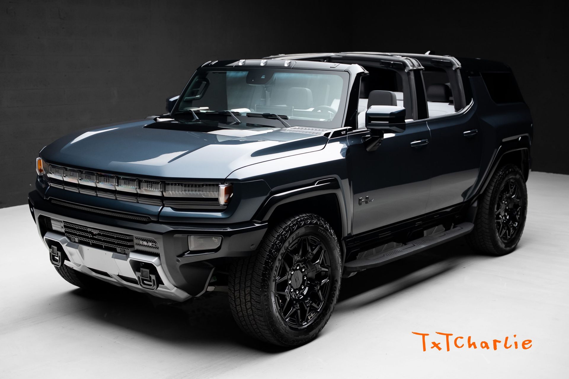 Gray (Graphite Blue Metallic) 2025 GMC Hummer EV SUV SUV / Crossover All-Wheel Drive 1-Speed Automatic