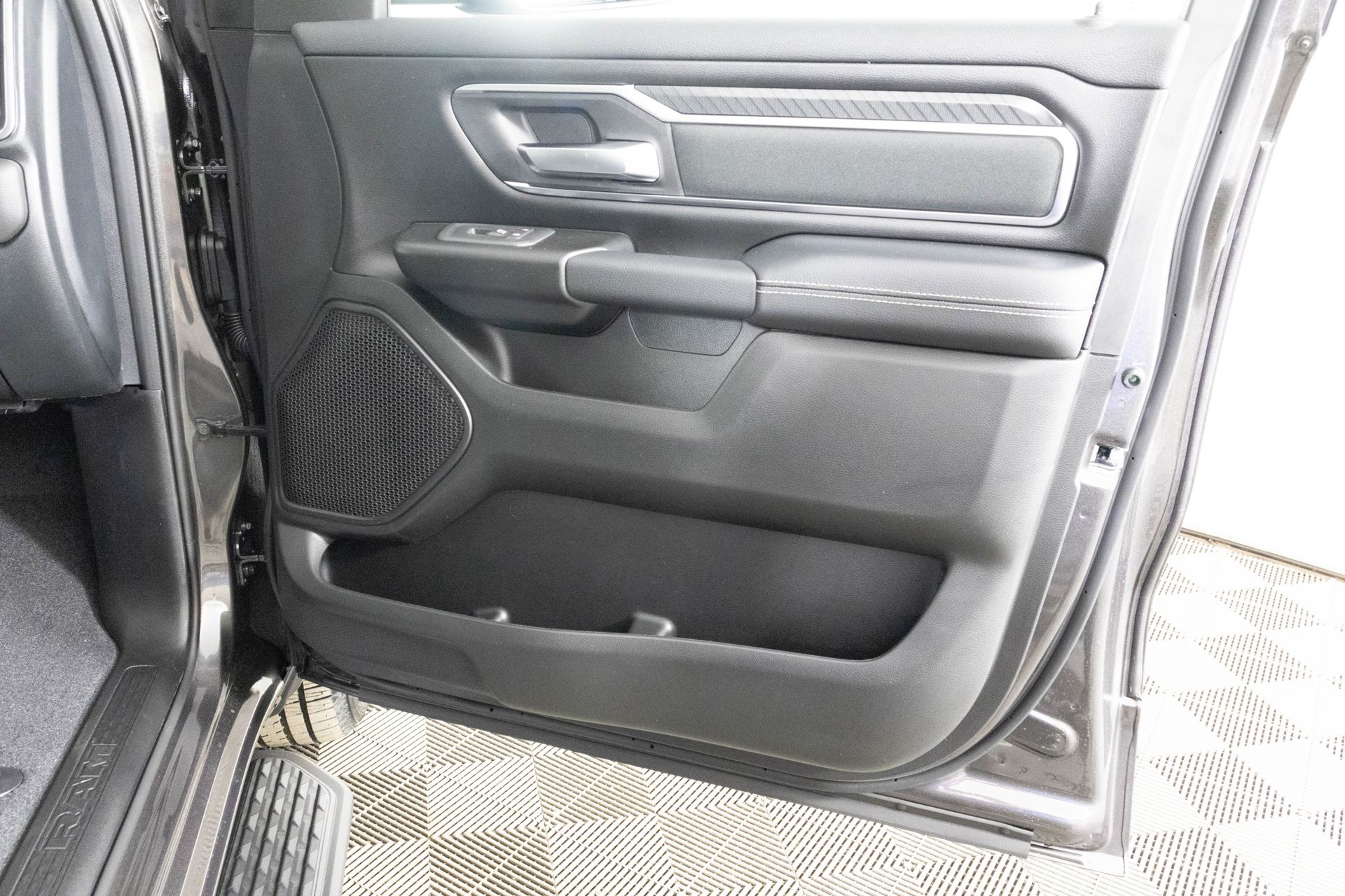 2026 RAM 1500 - Image 33