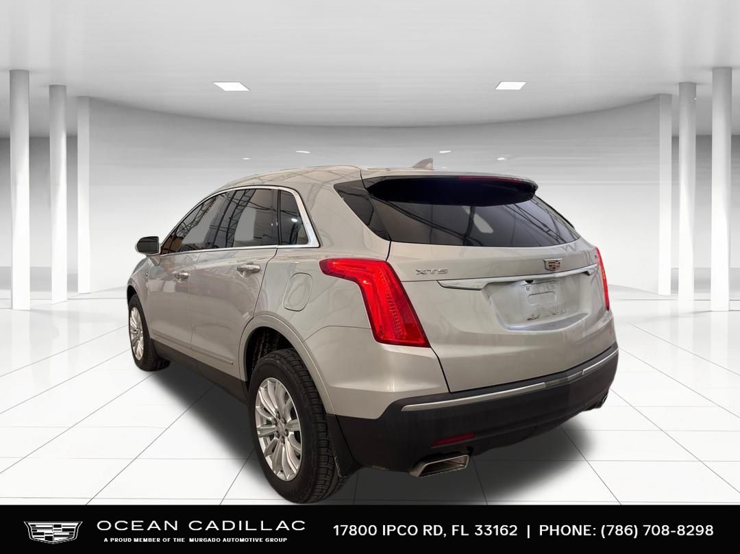 2018 Cadillac XT5 Base 3