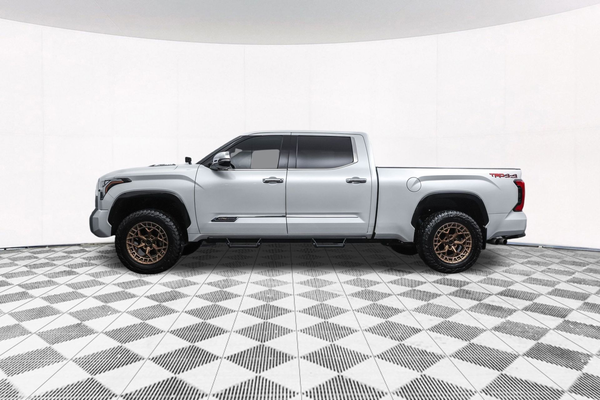 2023 TOYOTA TUNDRA - Image 41