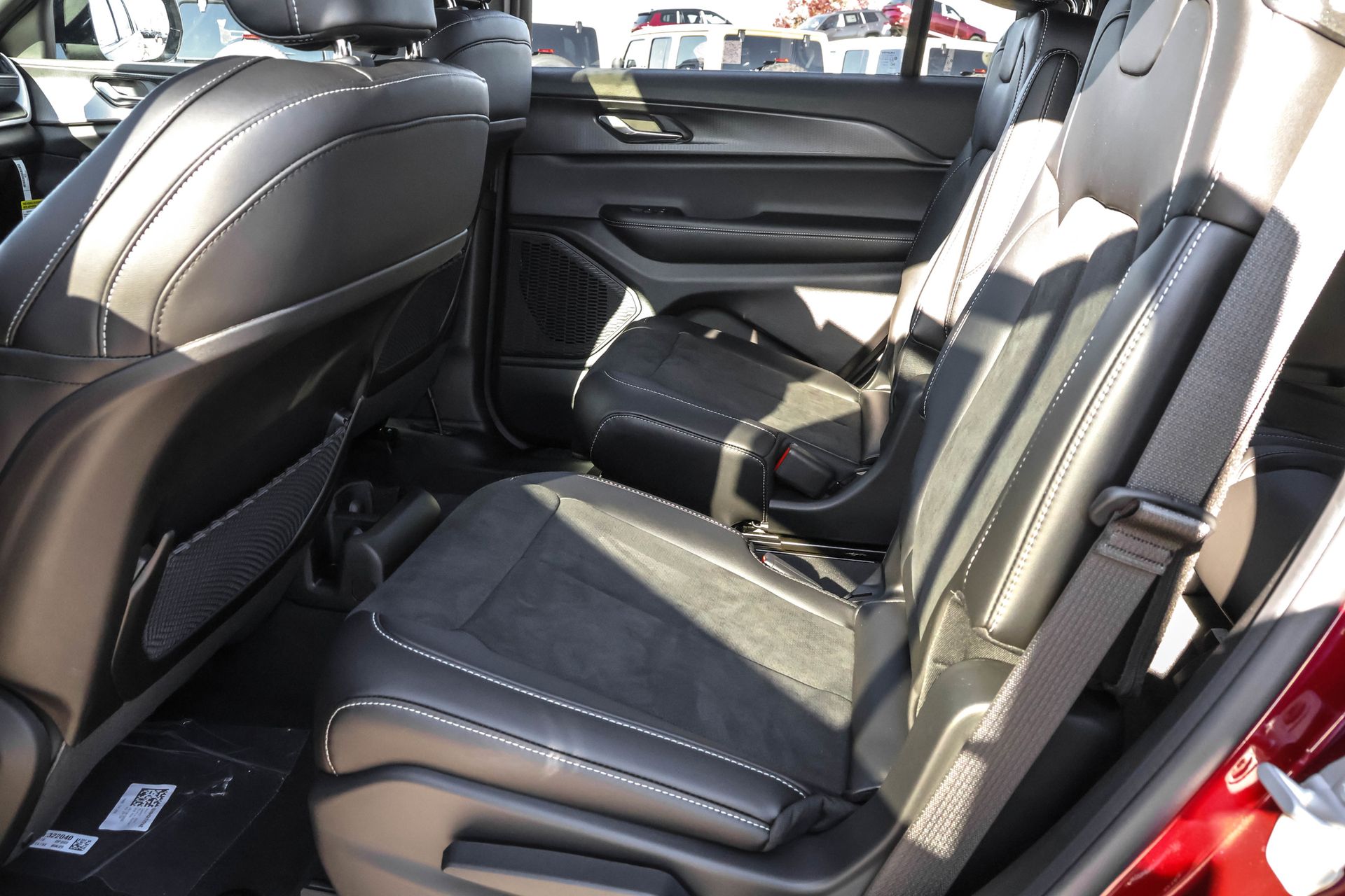 2025 JEEP GRAND CHEROKEE L - Image 15