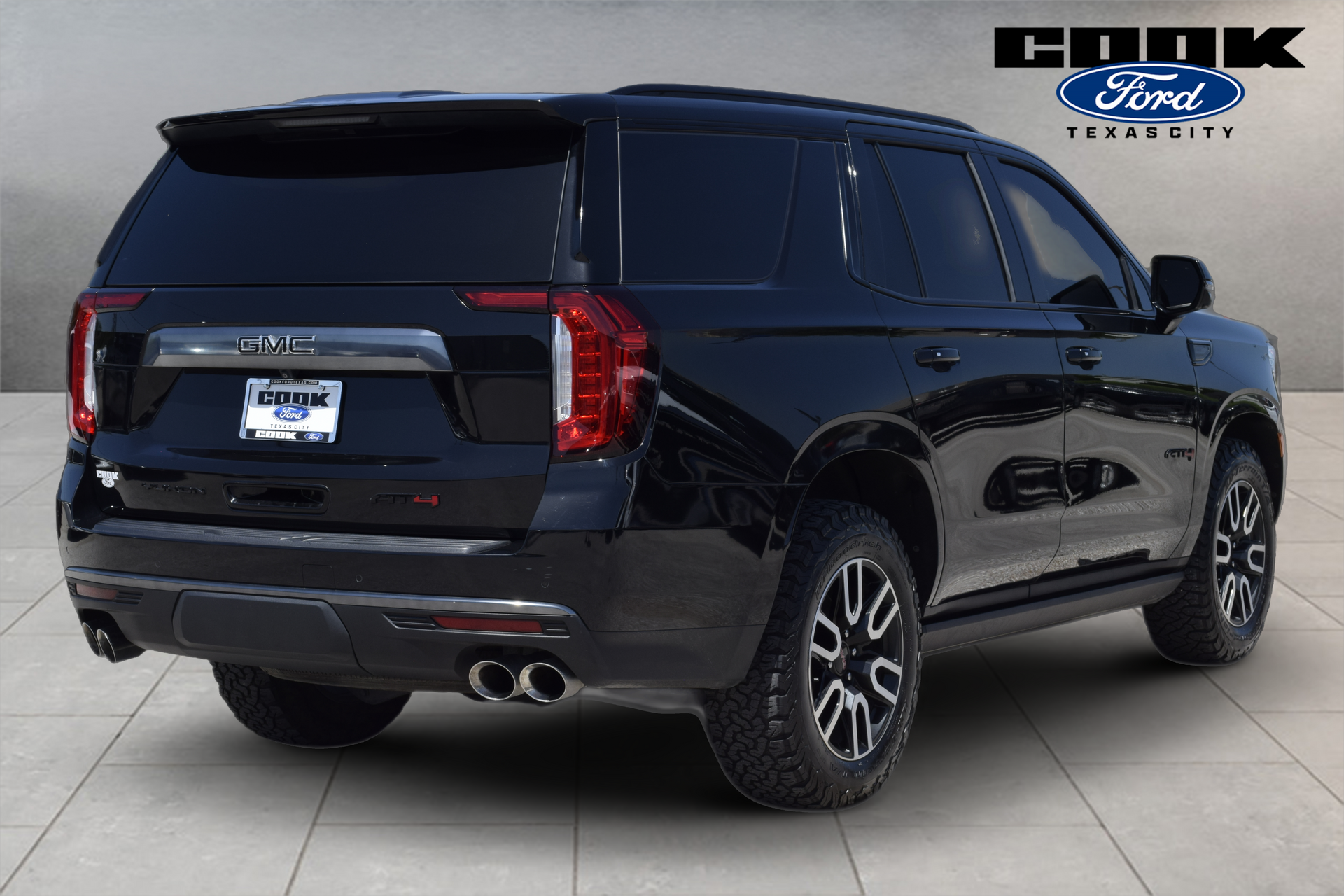 2022 GMC Yukon AT4 - 2