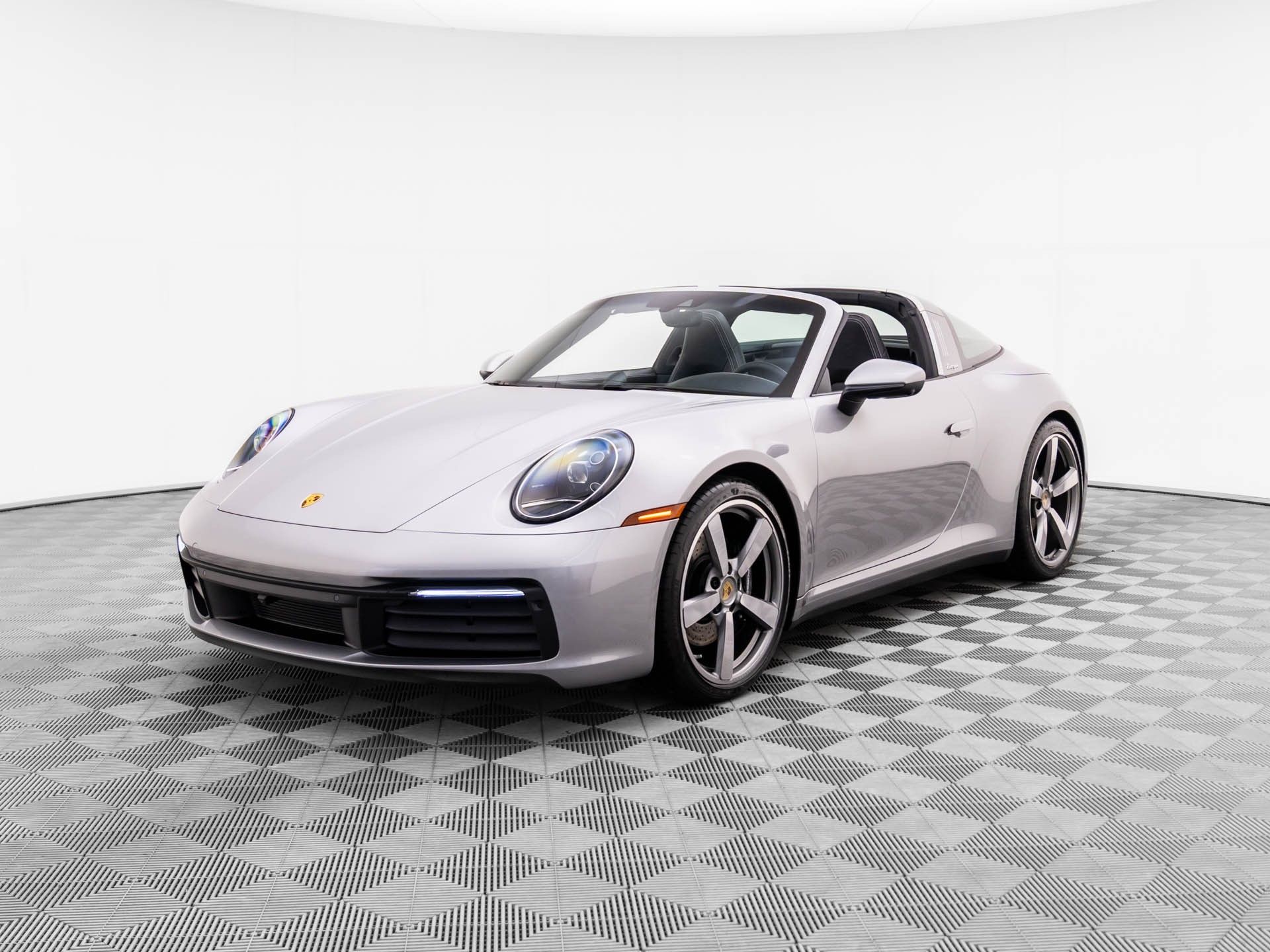 2024 Porsche 911 Targa 4S photo
