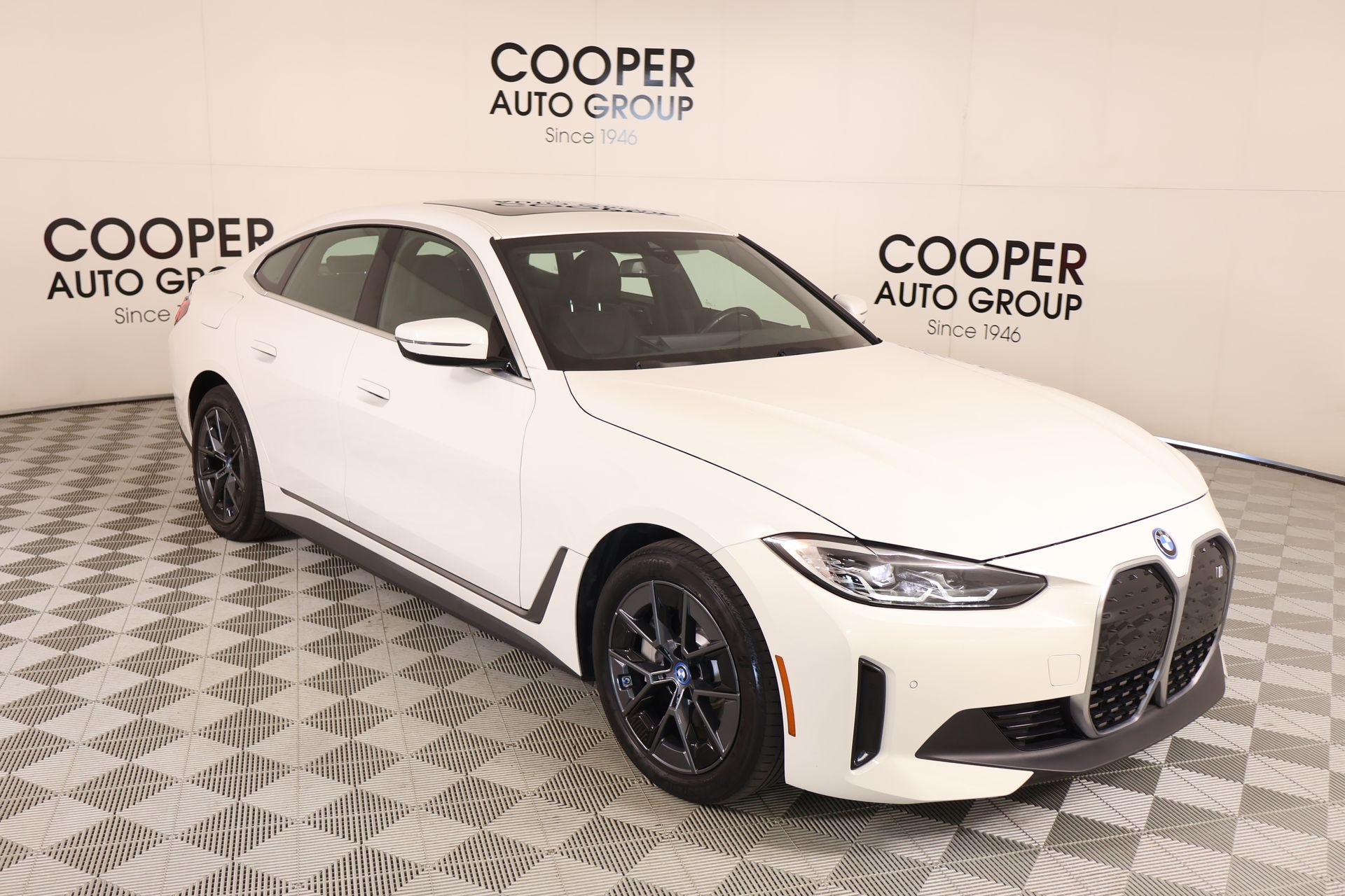 Alpine White 2023 BMW i4 Sedan Rear-Wheel Drive Automatic