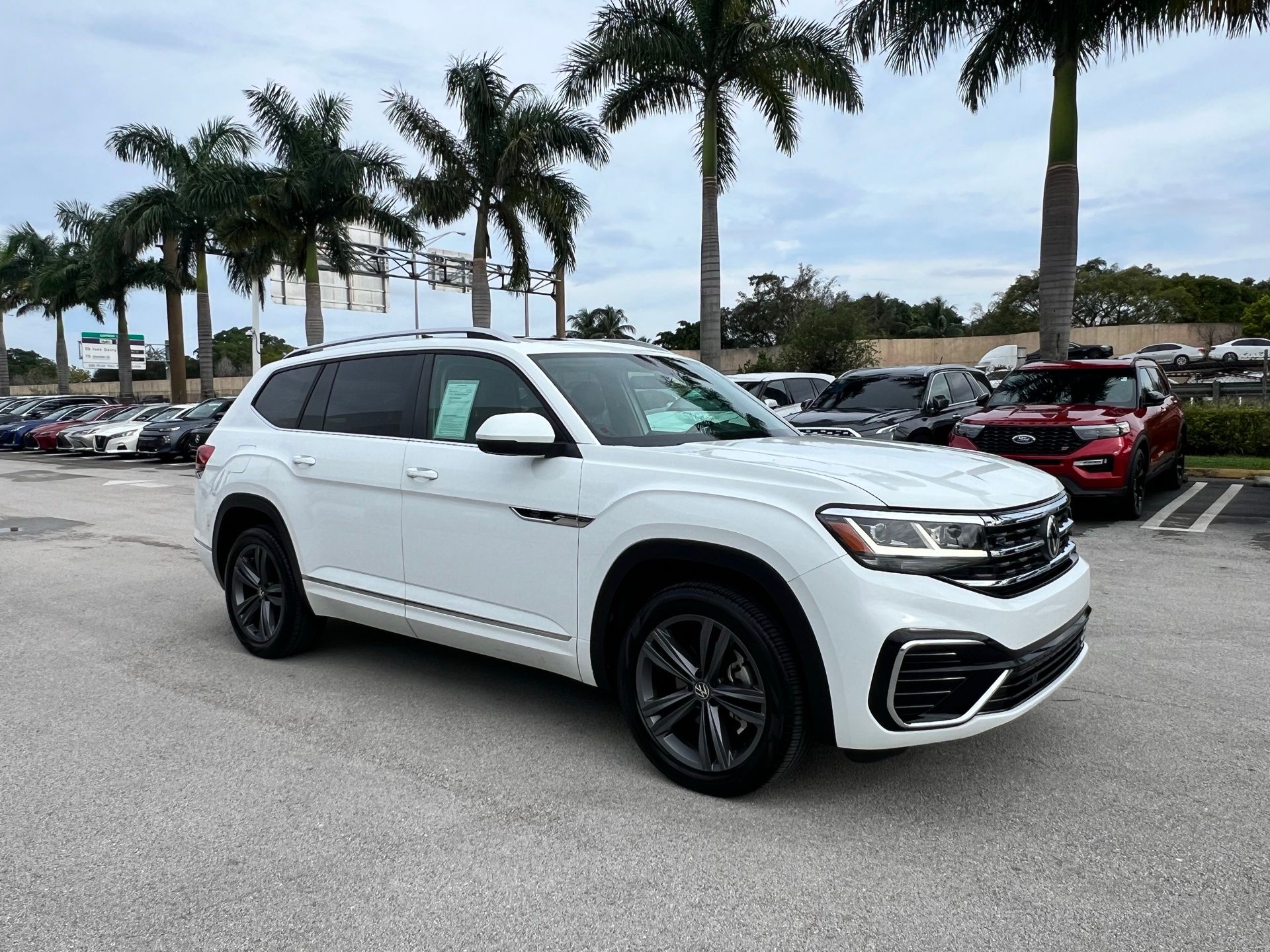 2022 Volkswagen Atlas 3.6L V6 SEL R-Line 22