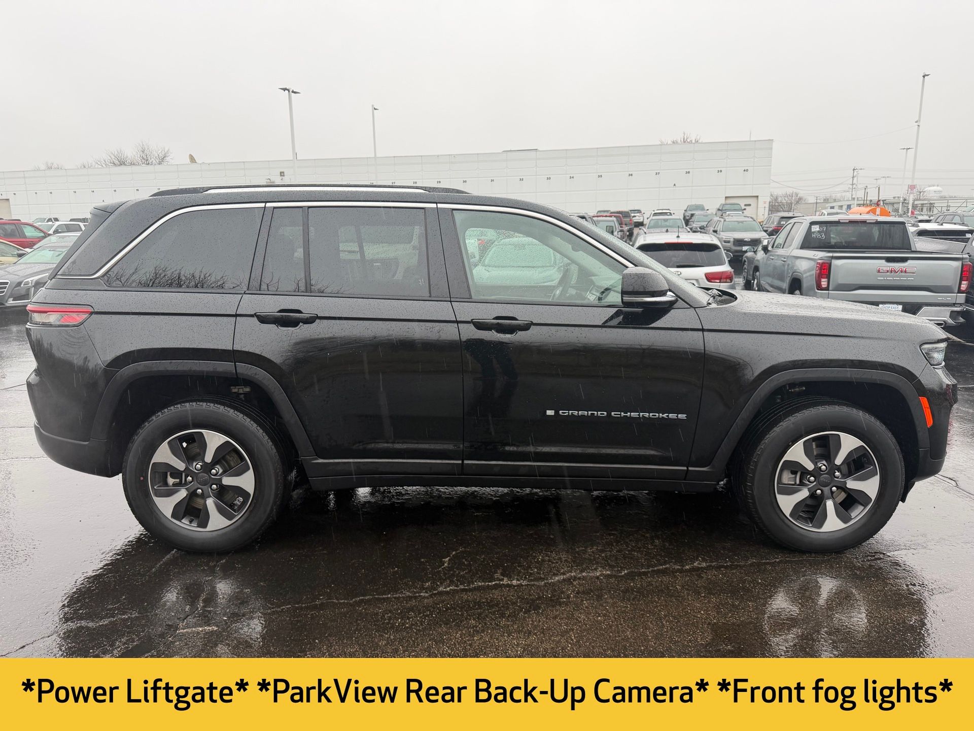 View vehicle photo 6