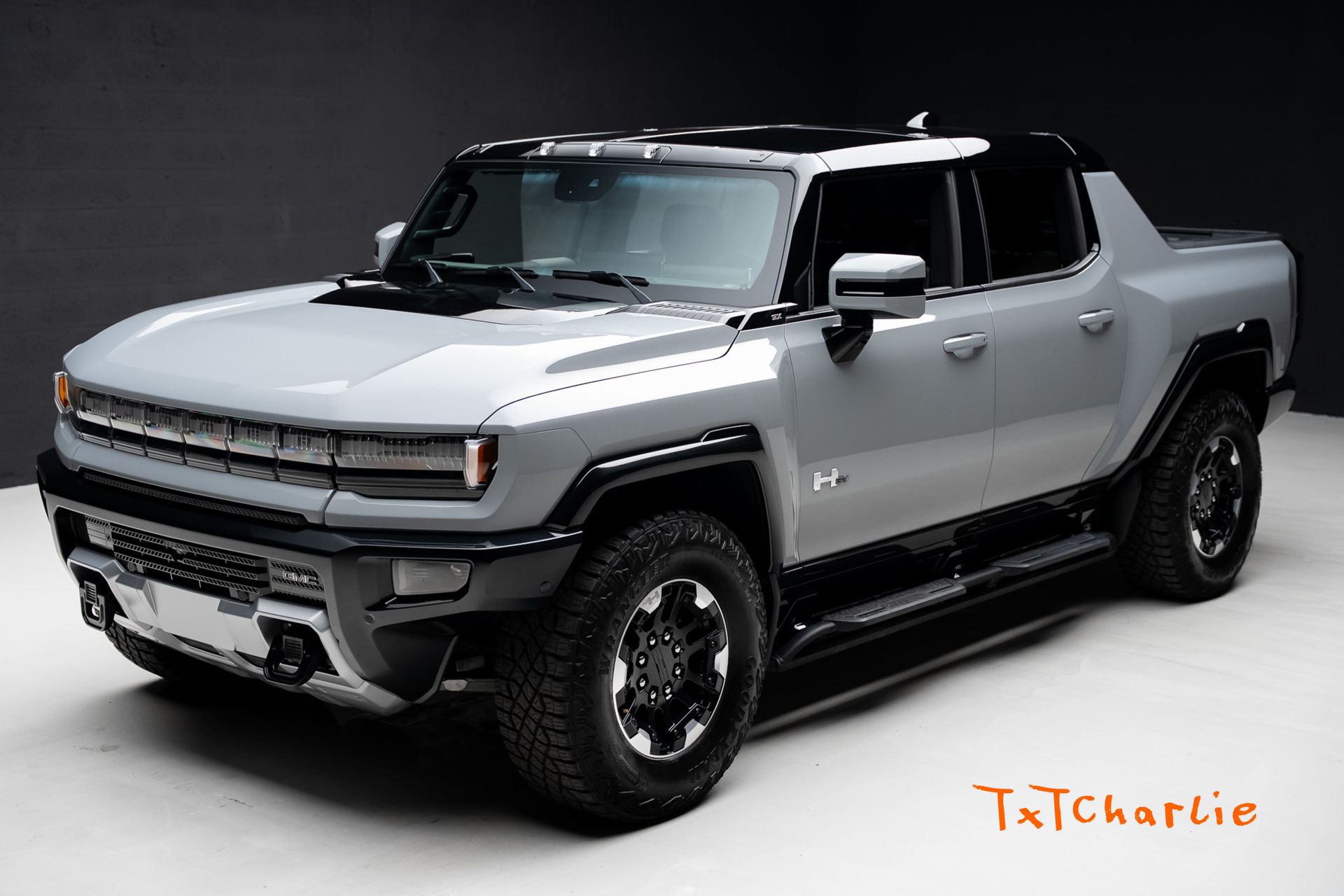 Meteorite Metallic (Gray) 2024 GMC Hummer EV Pickup 3X Crew Cab AWD Pickup Truck All-Wheel Drive 1-Speed Automatic