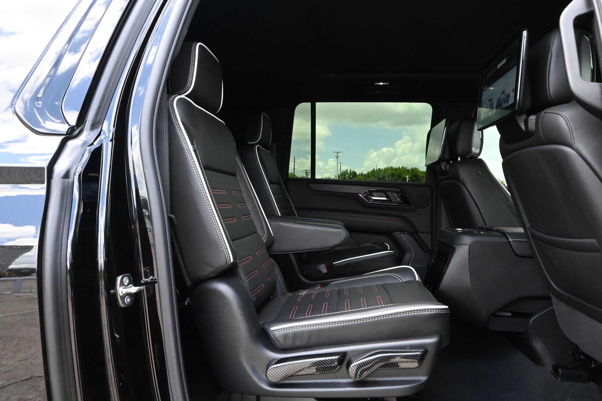 2026 GMC Yukon XL AT4 Ultimate Black at Big Star Buick GMC