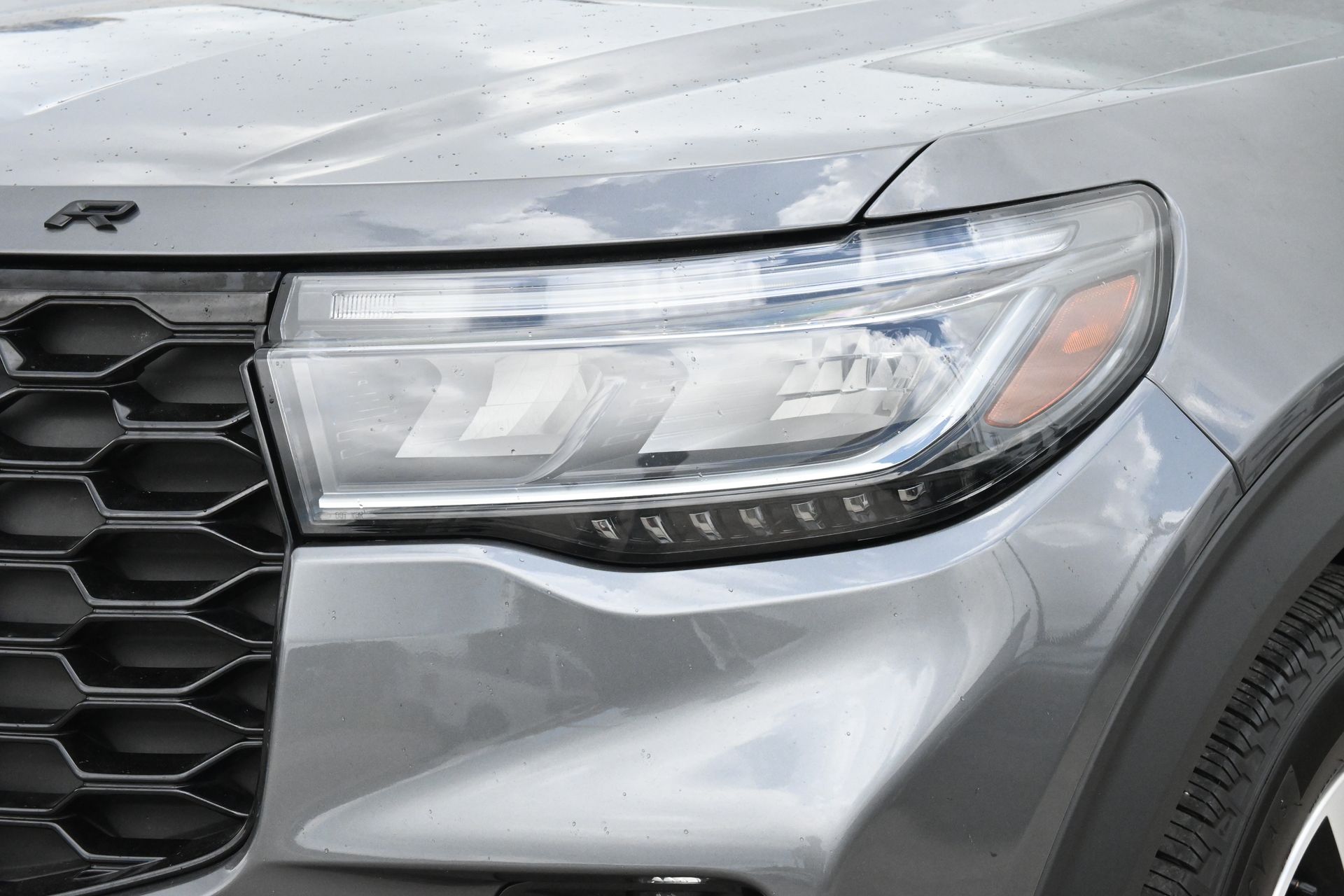 2025 Ford Explorer ST-Line Gray at Baytown Hyundai