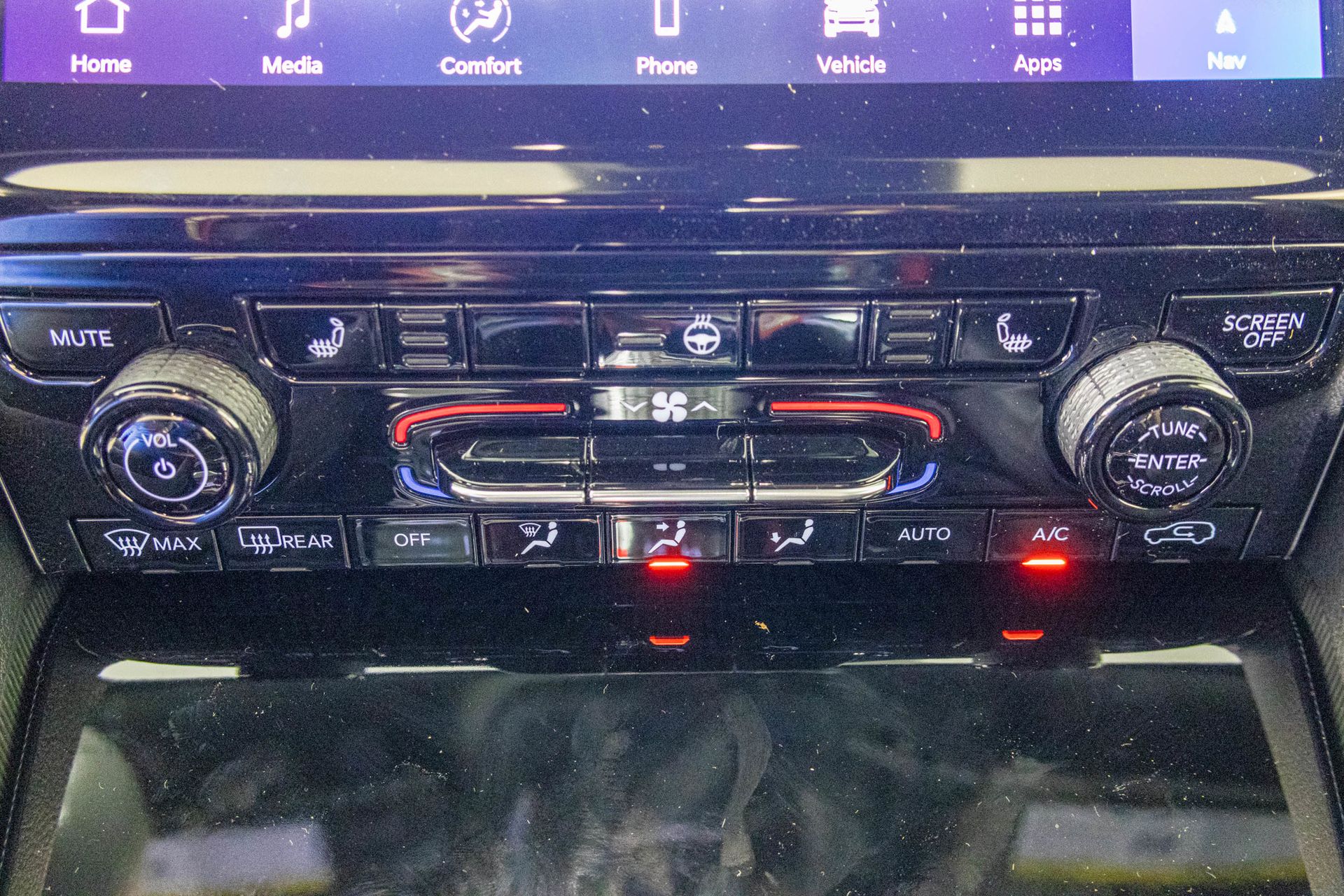 2025 JEEP GRAND CHEROKEE - Image 23