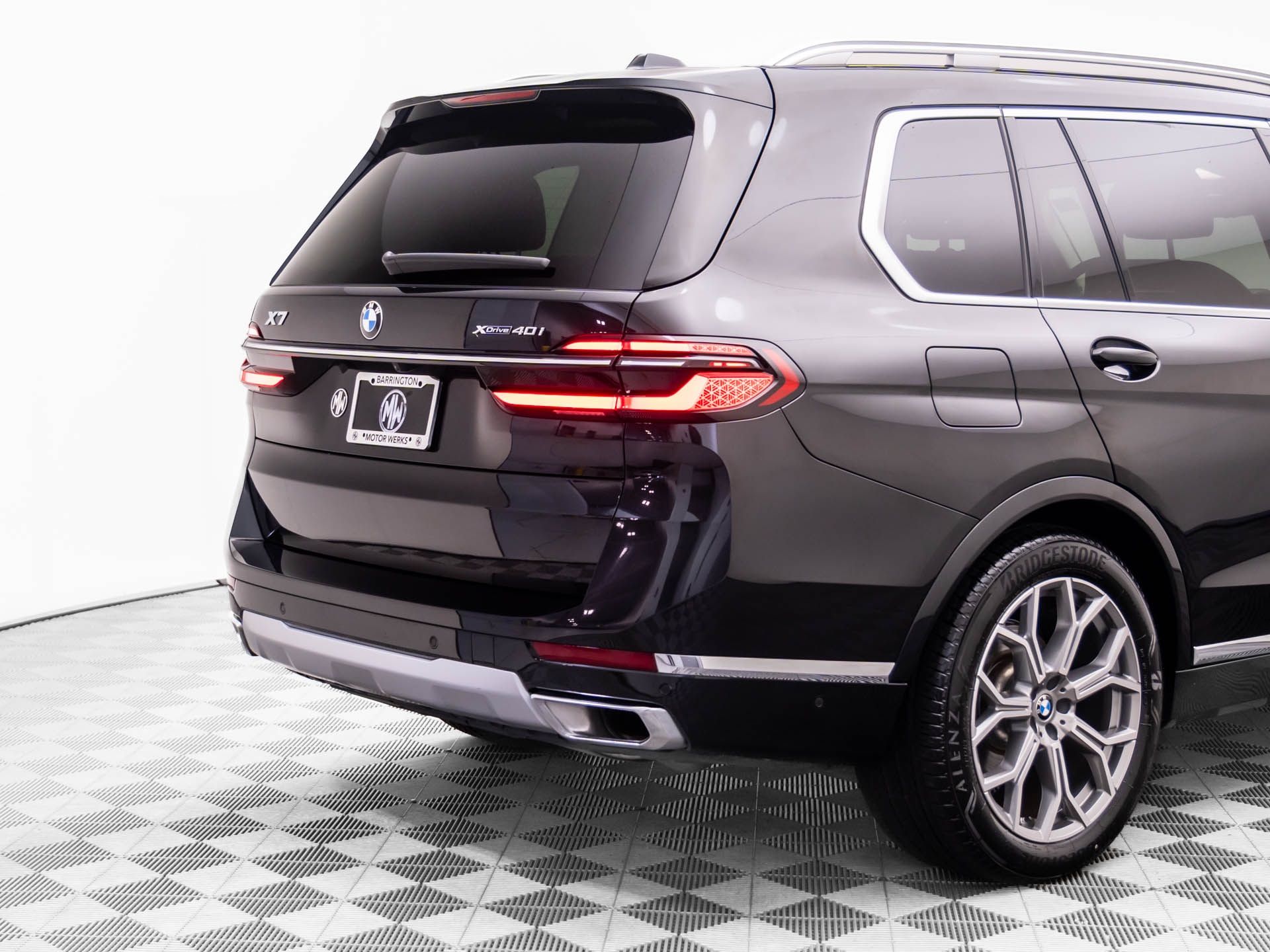 2023 BMW X7 xDrive40i photo