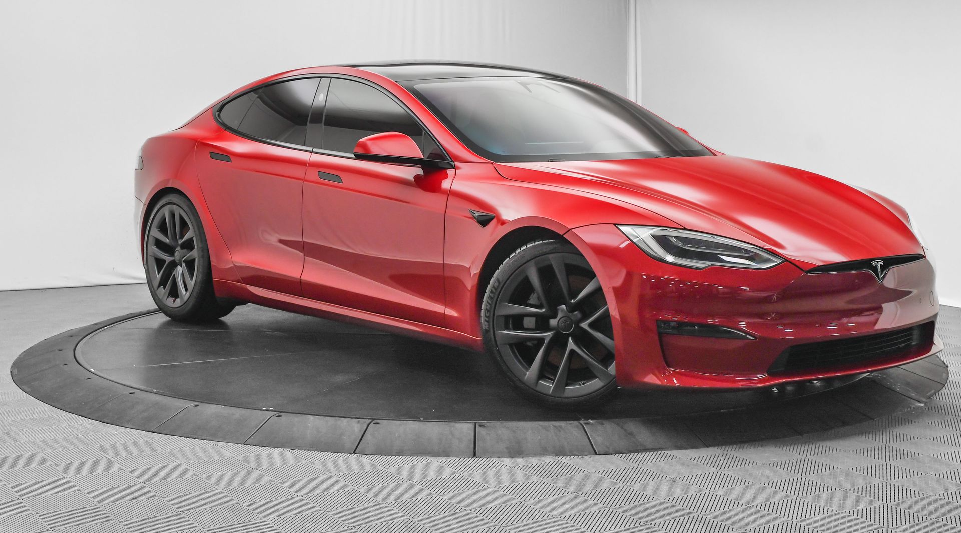 2021 Tesla Model S Plaid