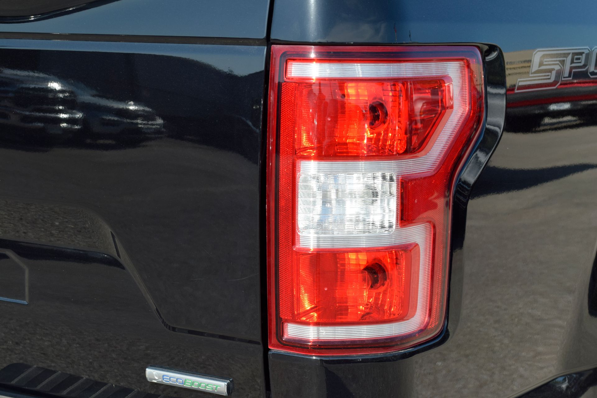 2018 Ford F-150 XLT Black at Autostrade